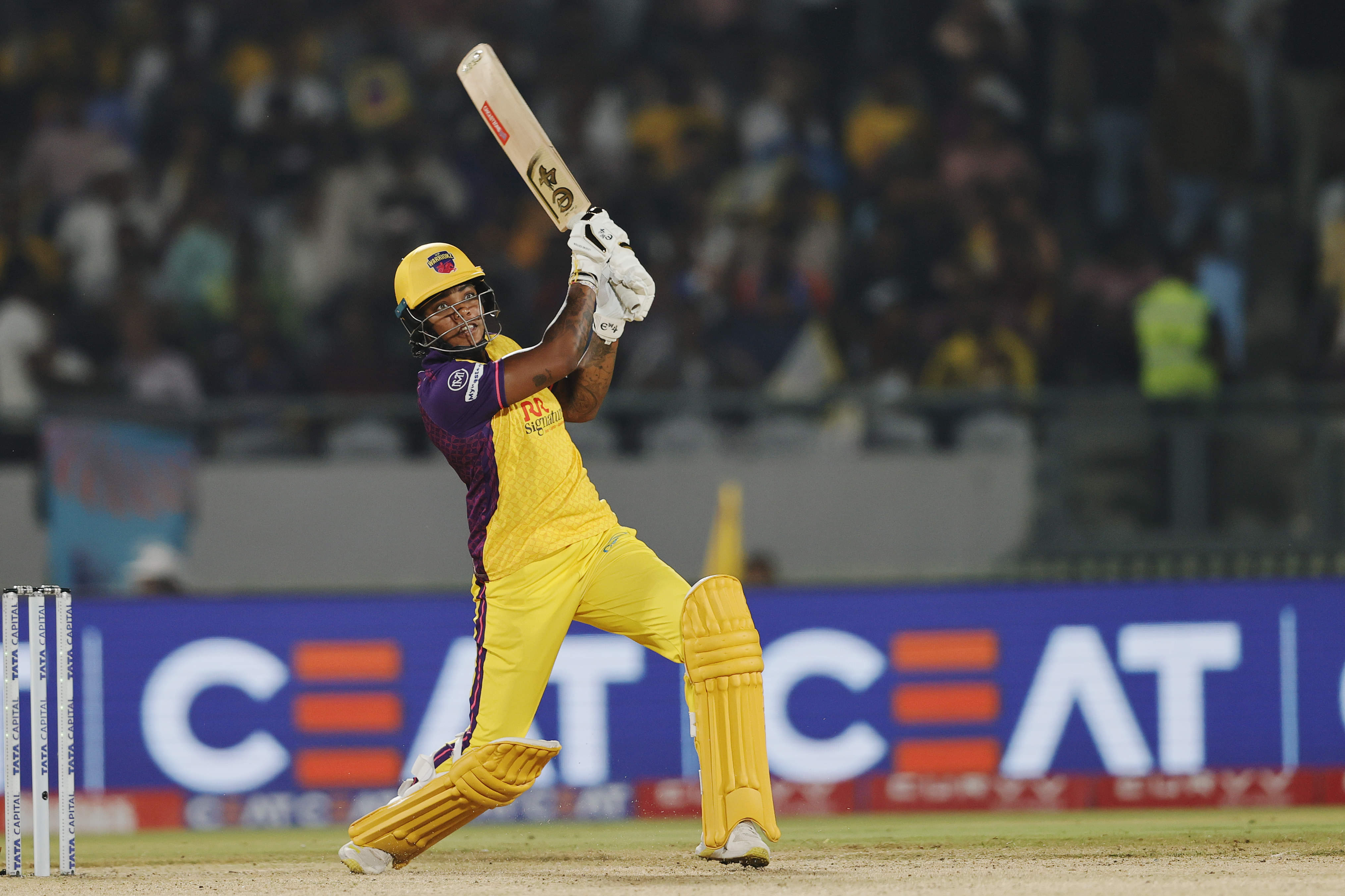 https://www.cricket.com/players/64347/chinelle-henry/career-stats