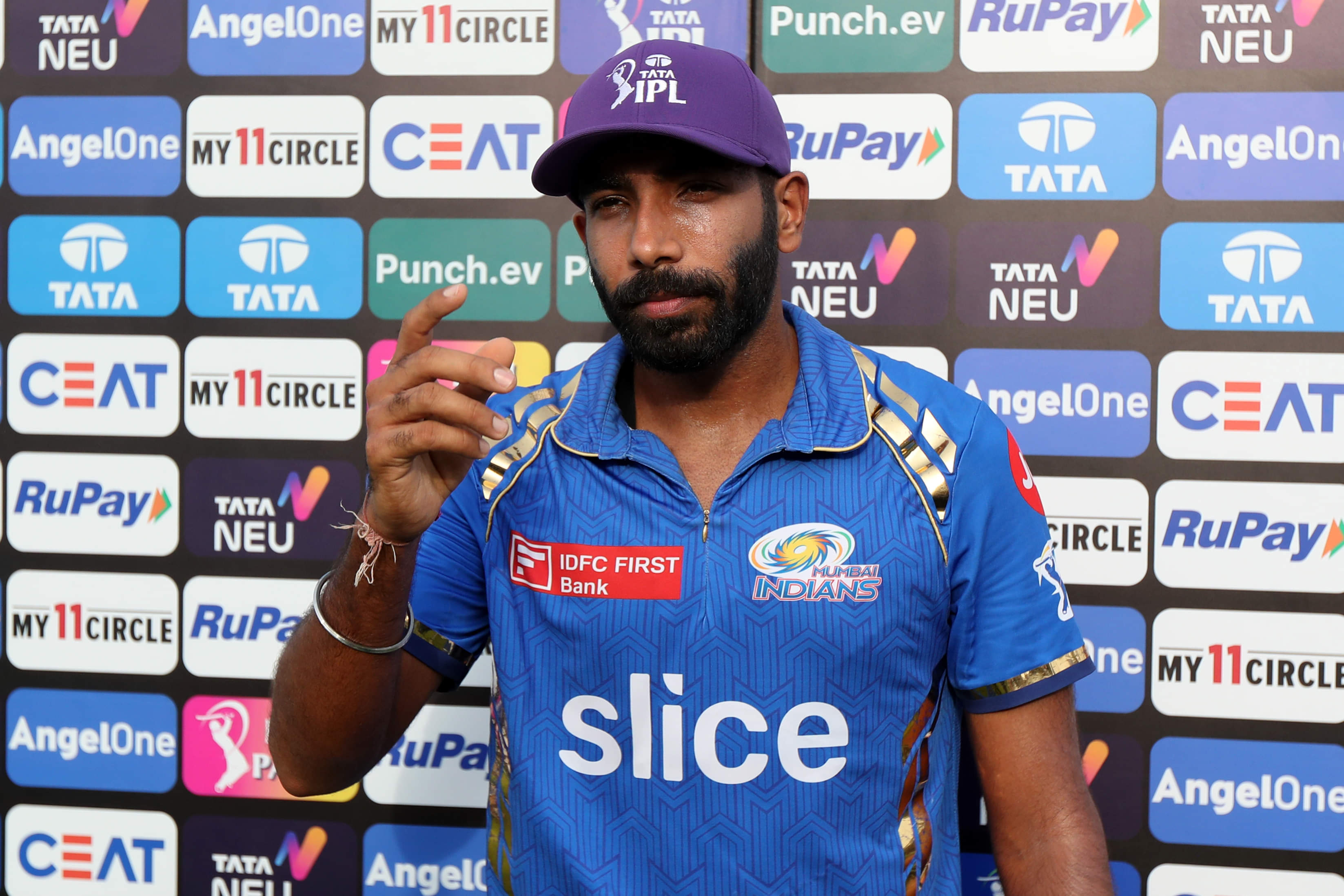 Jasprit Bumrah To Miss IPL 2025? MI Head Coach Jayawardene Provides Major Update