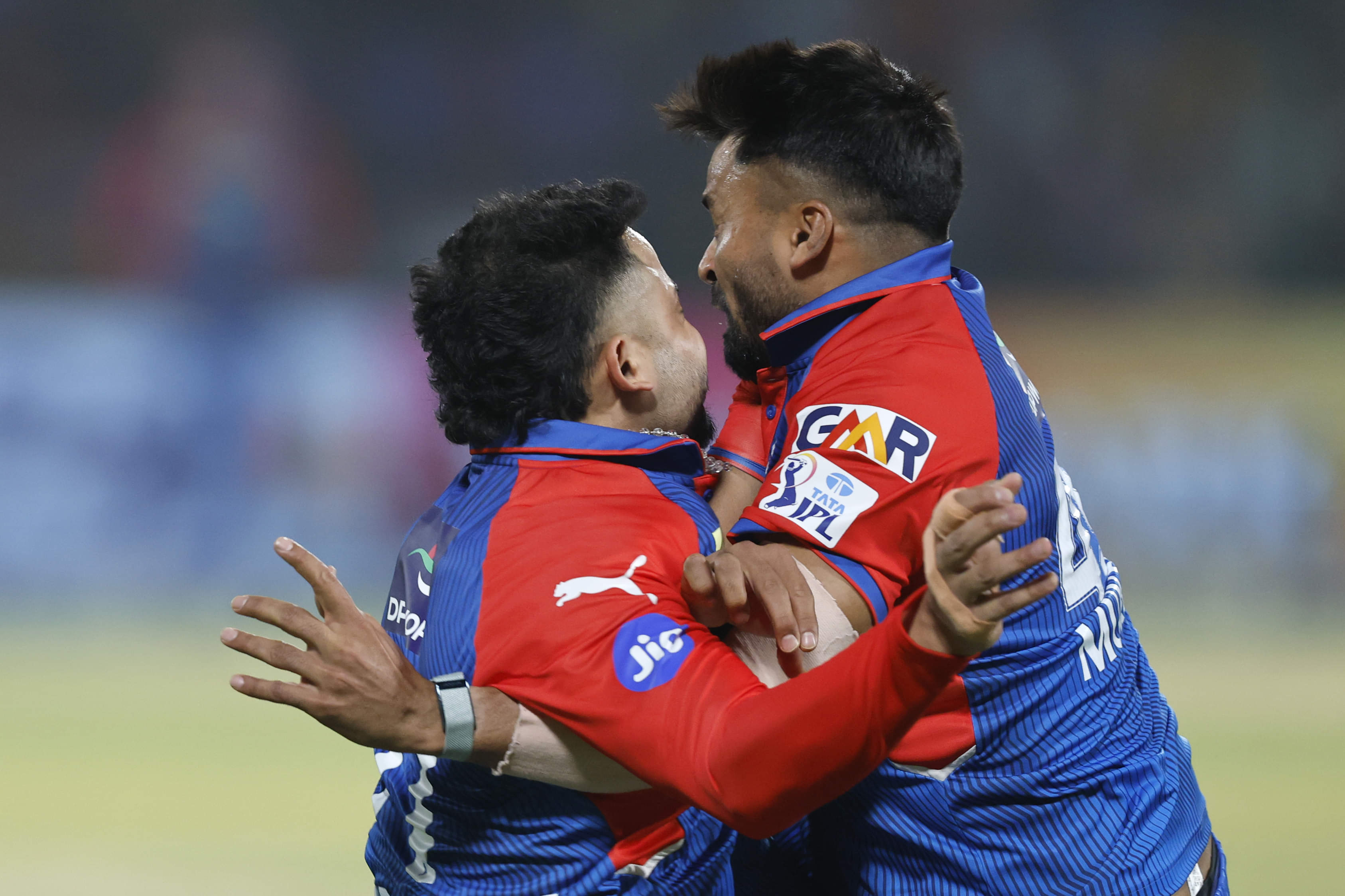 Watch: Ashutosh Sharma Leaves Field After Ugly Collision With Mukesh Kumar