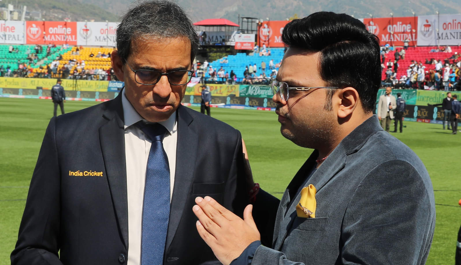 Harsha Bhogle, Simon Doull To Be Banned From Doing Commentary In KKR Home Games?