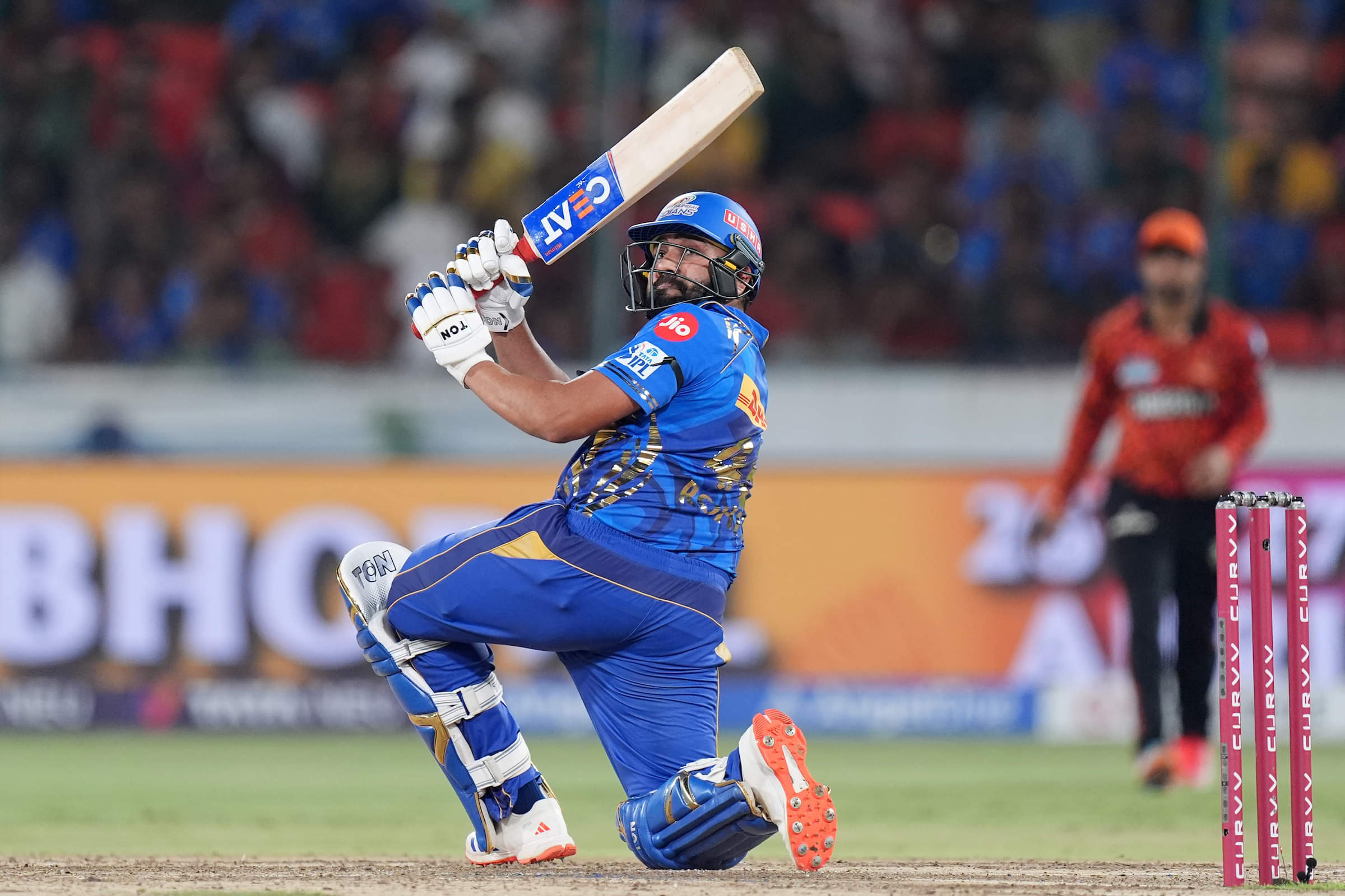 The Hitman Is Back — Rohit Sharma Brings Up Consecutive Fifties After 9 IPL Seasons