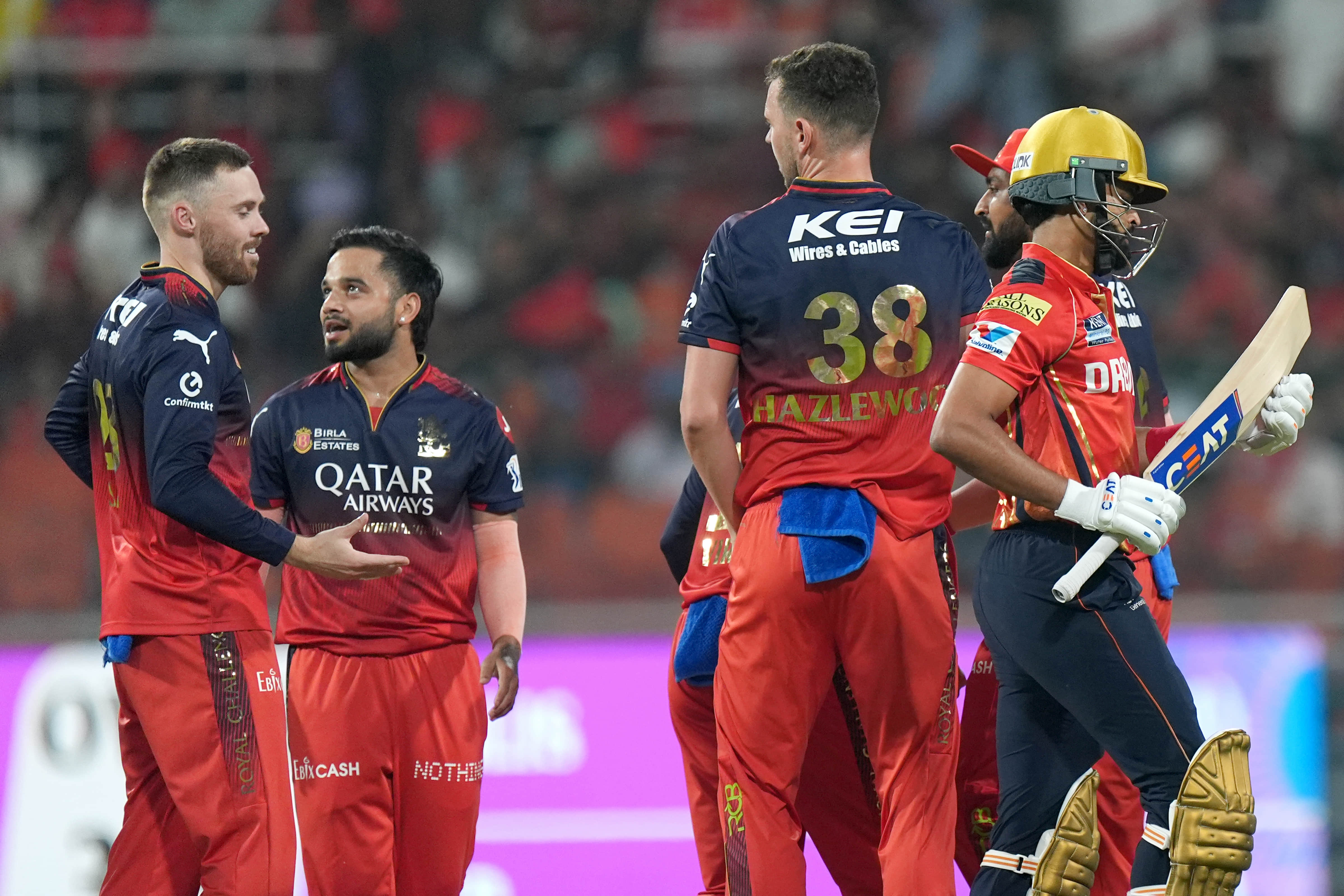 2.8 Average! Shreyas Iyer's Struggle Against Josh Hazlewood Continues