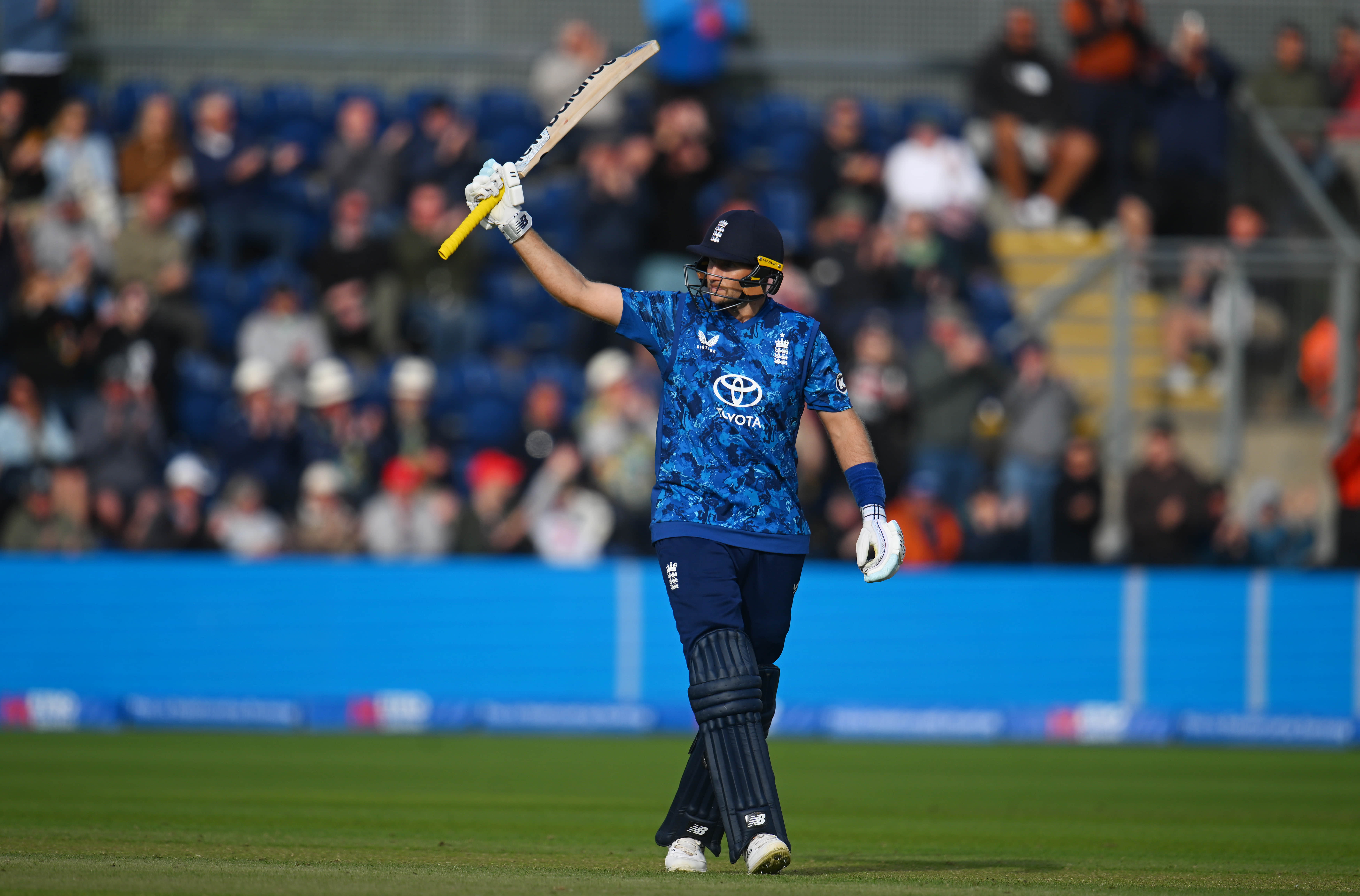  Joe Root Becomes FIRST Englishman To Score 7000 ODI Runs