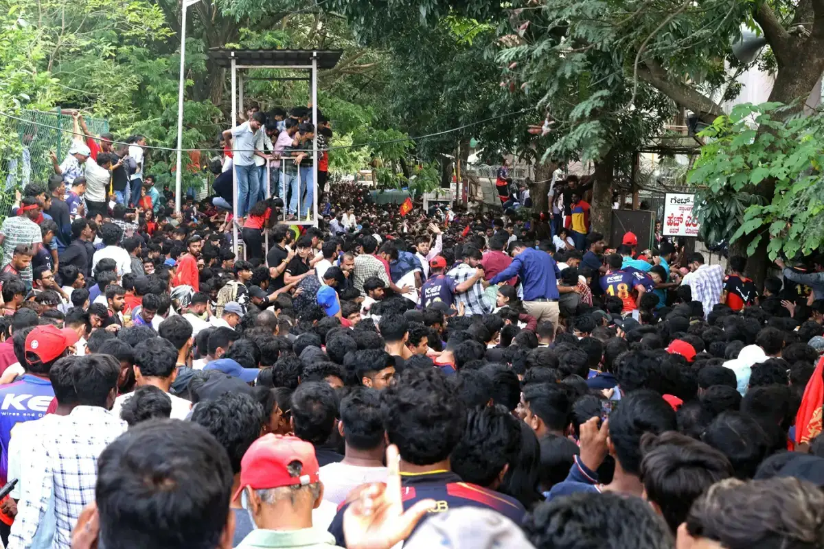 RCB ने किया एलान, परेड हादसे में जान गंवाने वालों के परिवार को देगी 10 लाख रुपये की सहायता