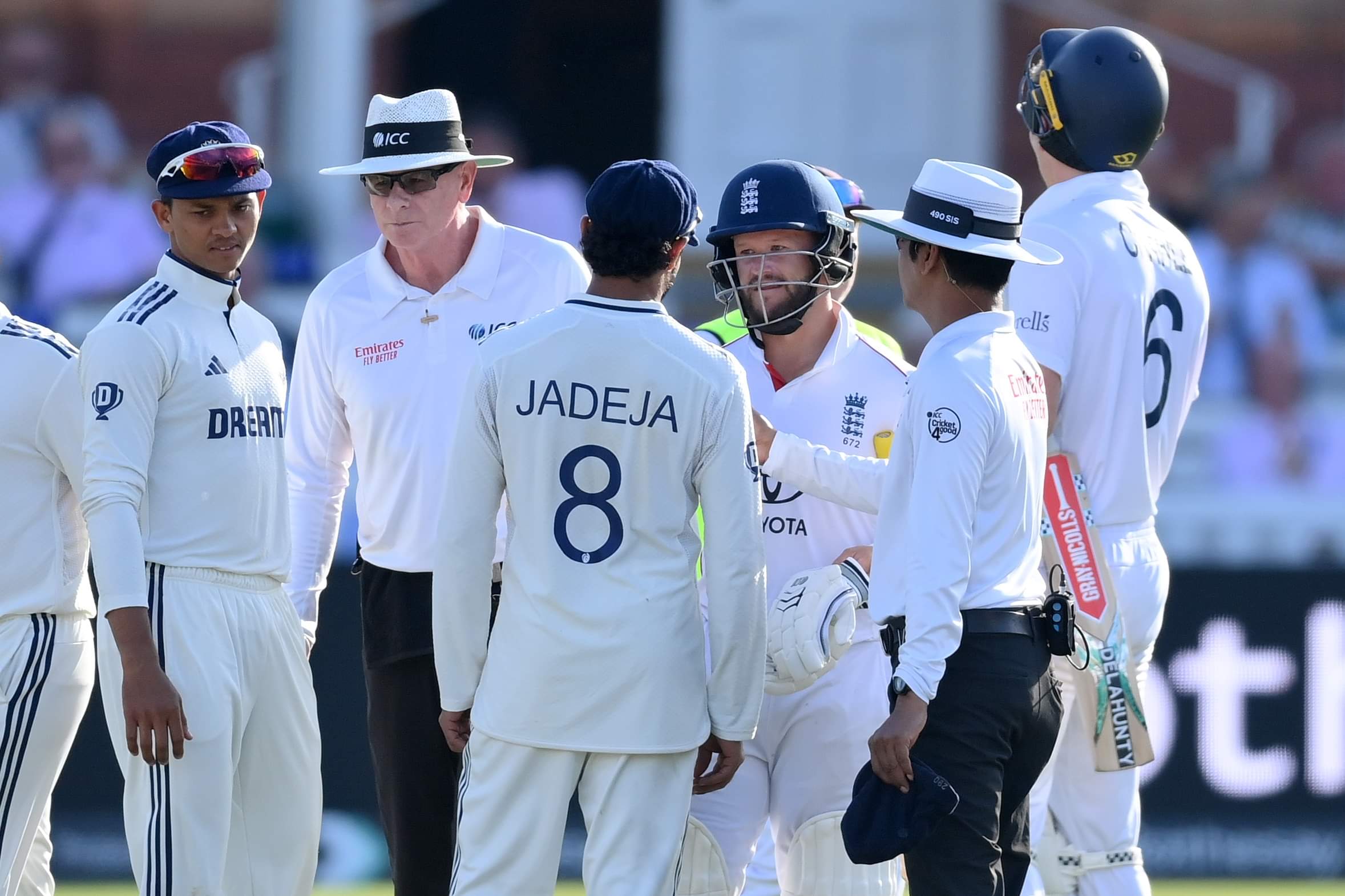 “Ben Duckett Dismissed Himself” - Jadeja Slams Akash Deep’s Celebration