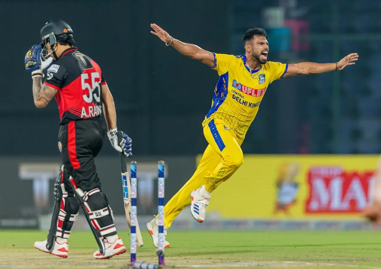 3 Bowlers from DPL who can be signed by Delhi Capitals for IPL 2026
