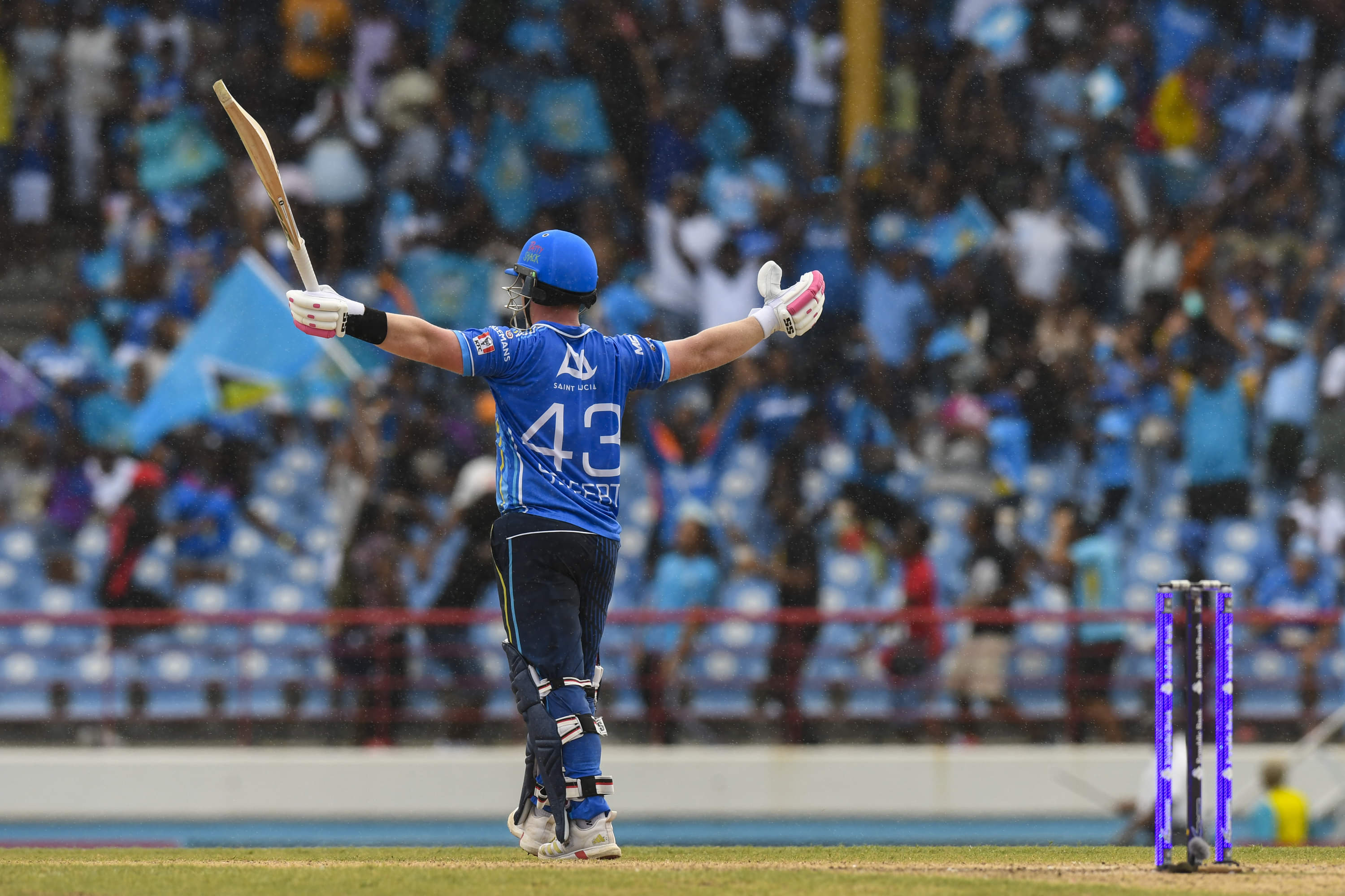 WATCH: RCB Replacement Player Joins Russell As Fastest CPL Centurion