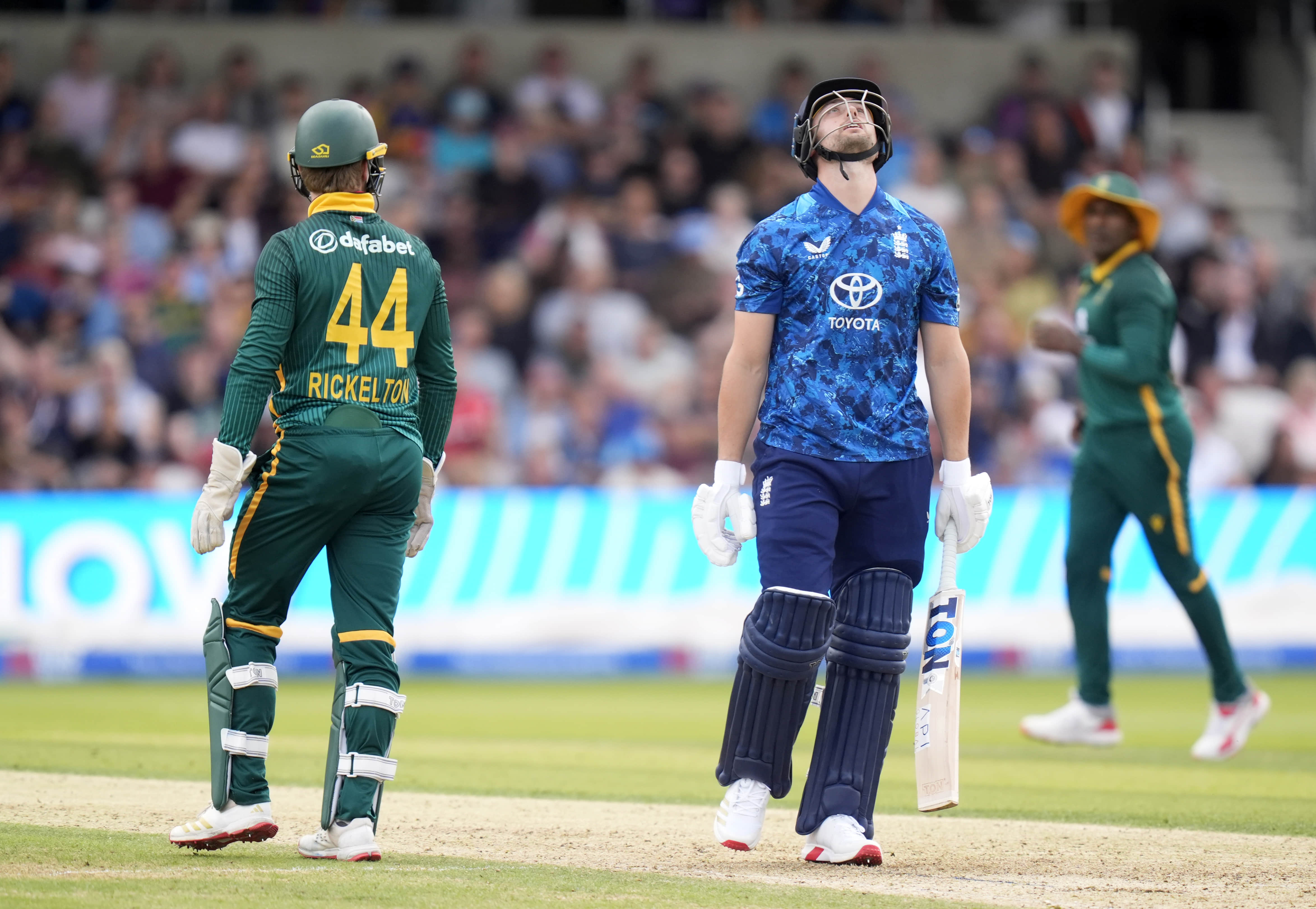England Register Lowest ODI Total At Home Against South Africa In 26 Years