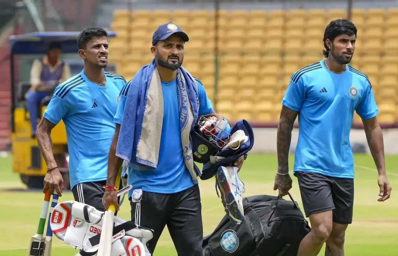 Tanush Kotian playing for India A in Duleep Trophy 2024/25