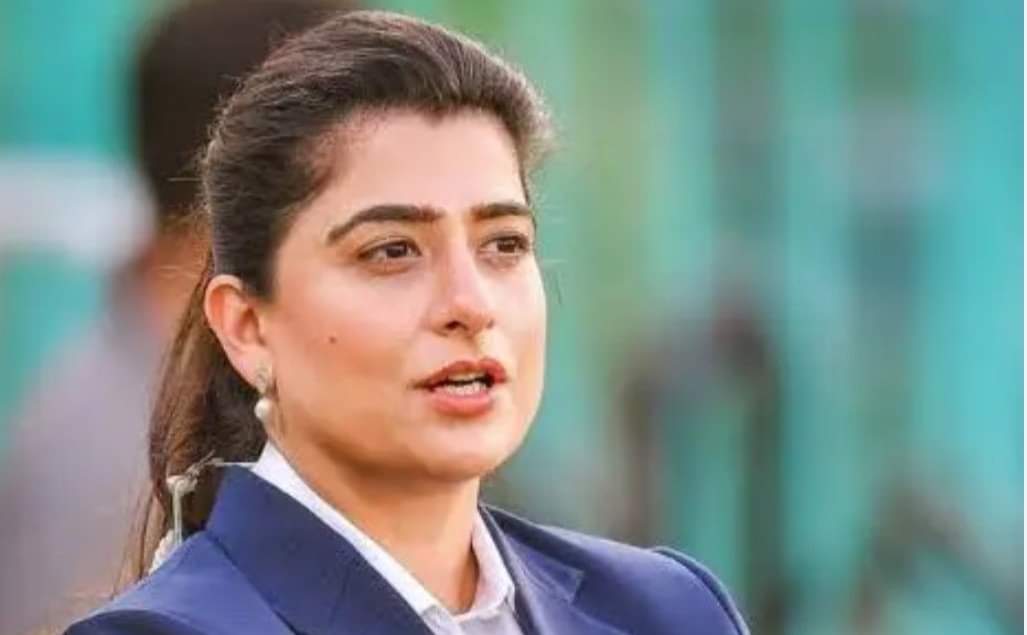 Why Did Former Pakistan Captain Apologise For On-Air Commentary In World Cup 2025?