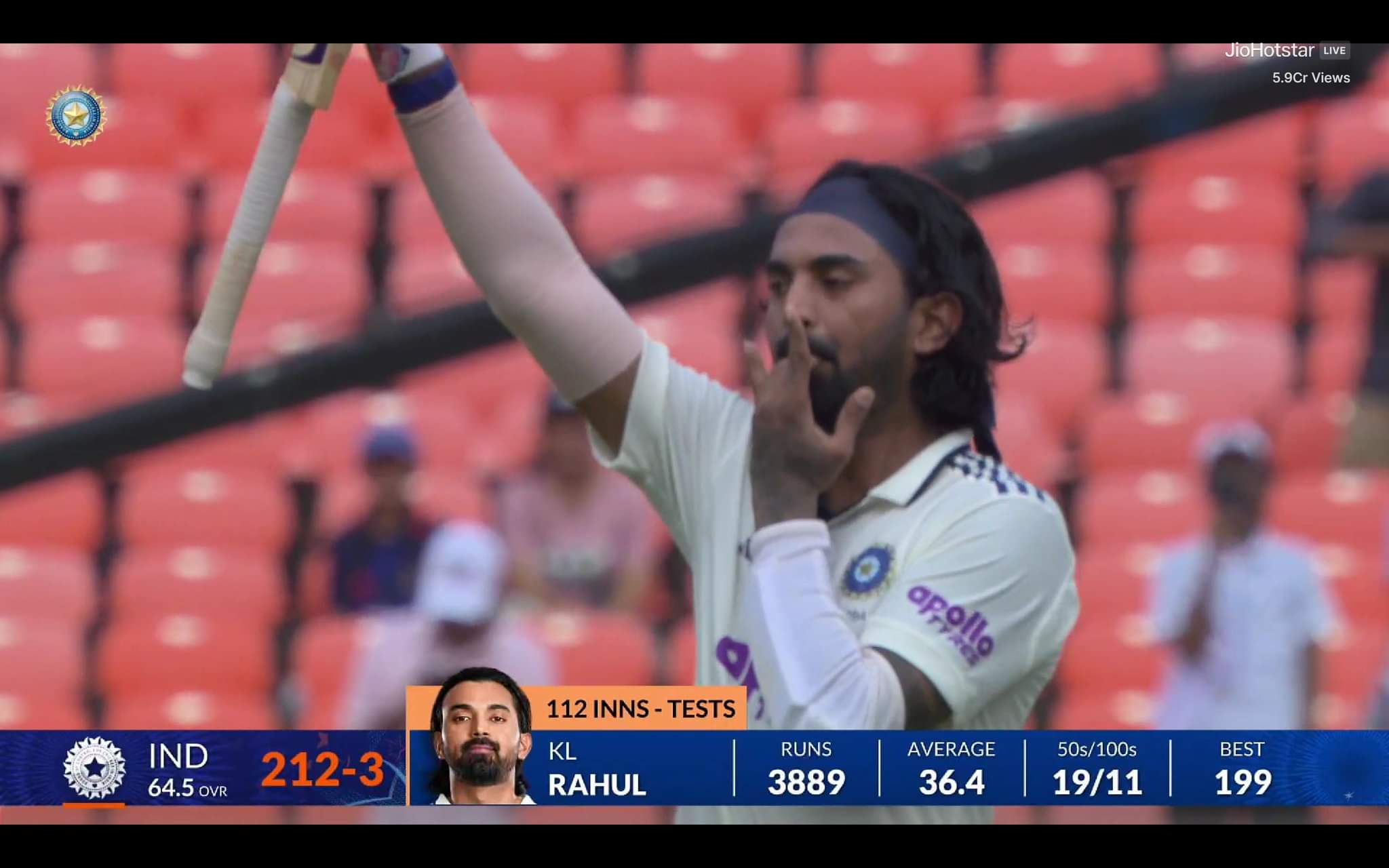 KL Rahul Century: शतक के बाद राहुल का 'खास' इशारा, वायरल हुआ जश्न का अनोखा अंदाज़