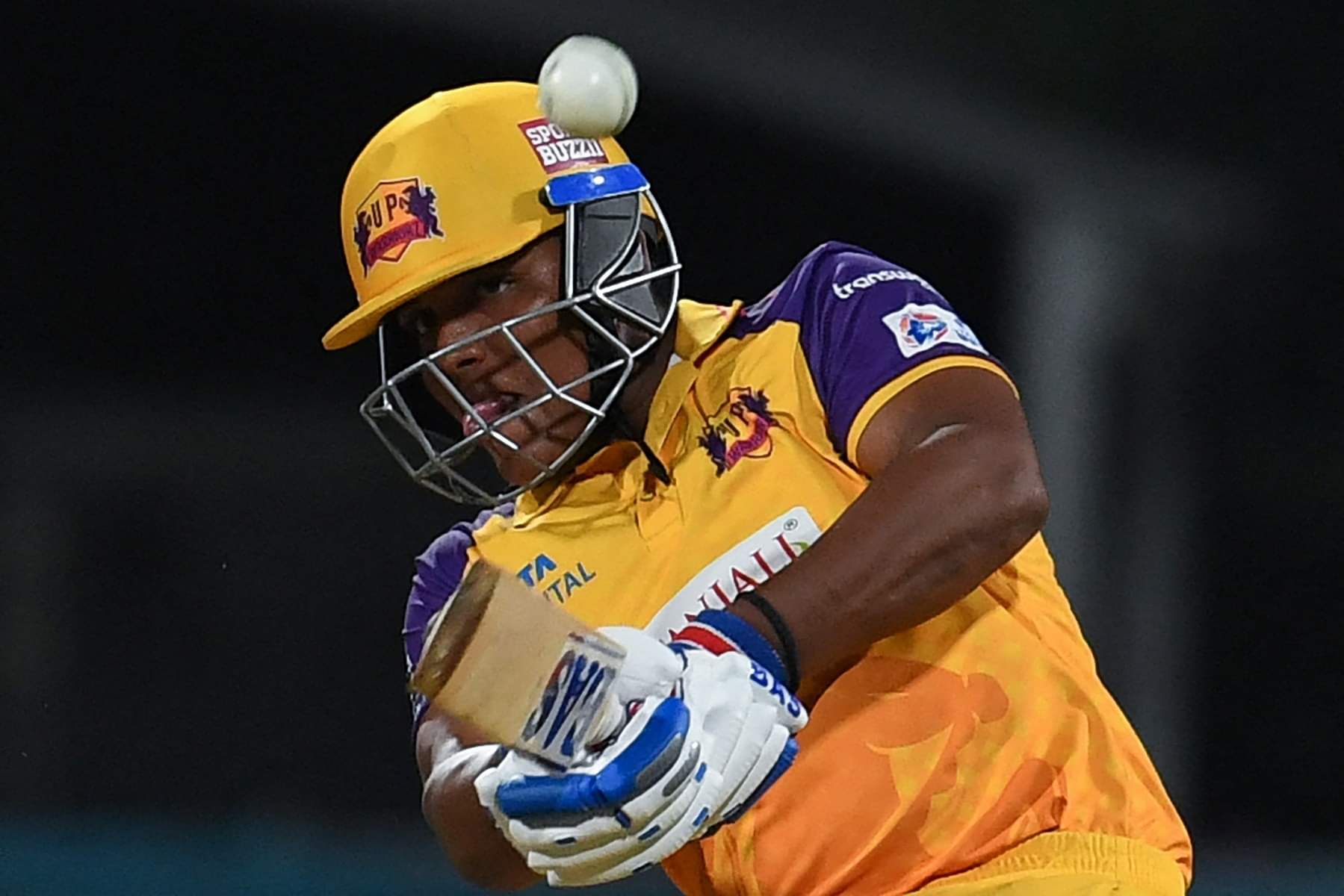 Batter With Average Of 5.66 In T20Is Smashes Fastest Ever Women's T20 Hundred