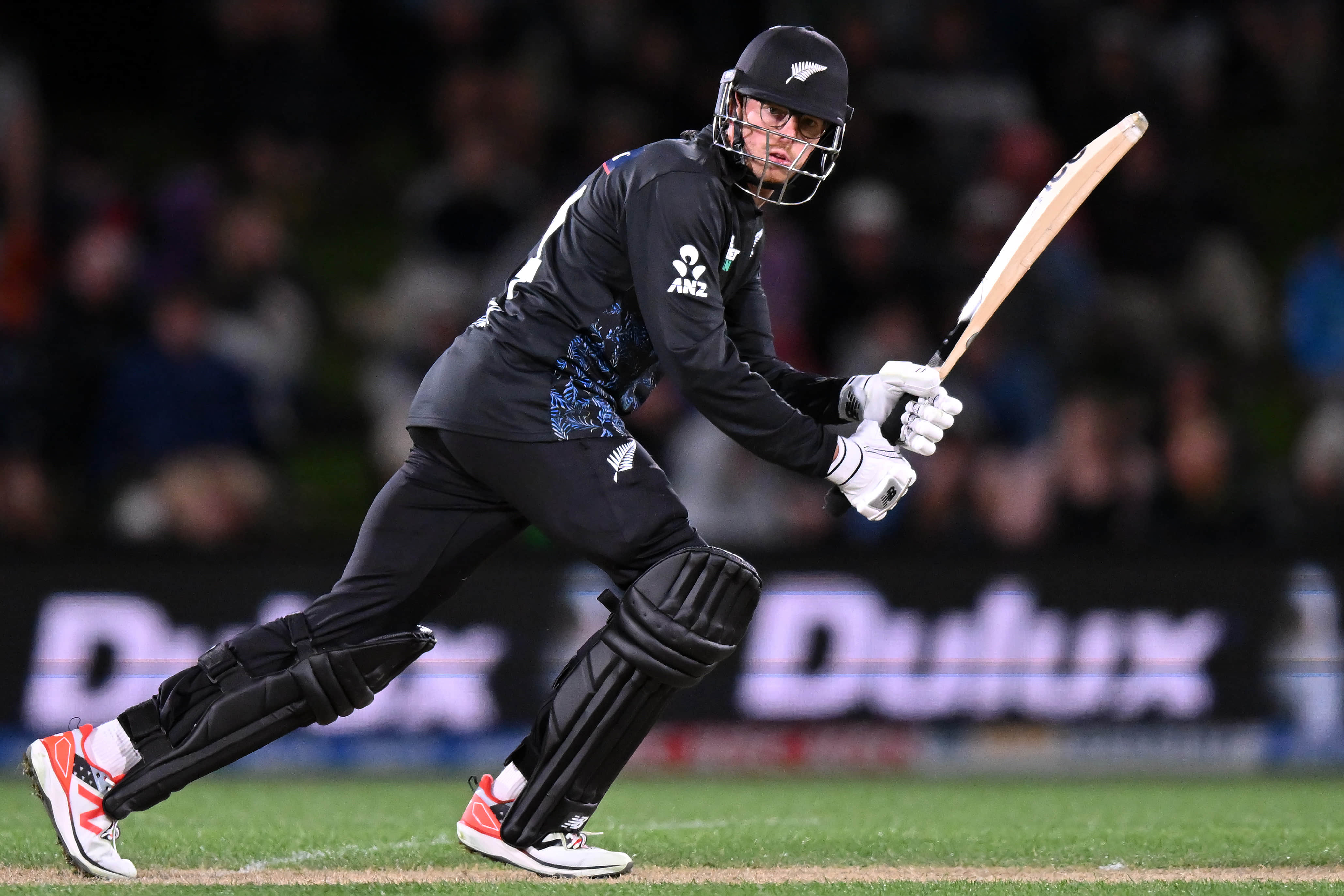 Mitchell Santner Goes Berserk, But Not Enough To Take New Zealand Over The Line