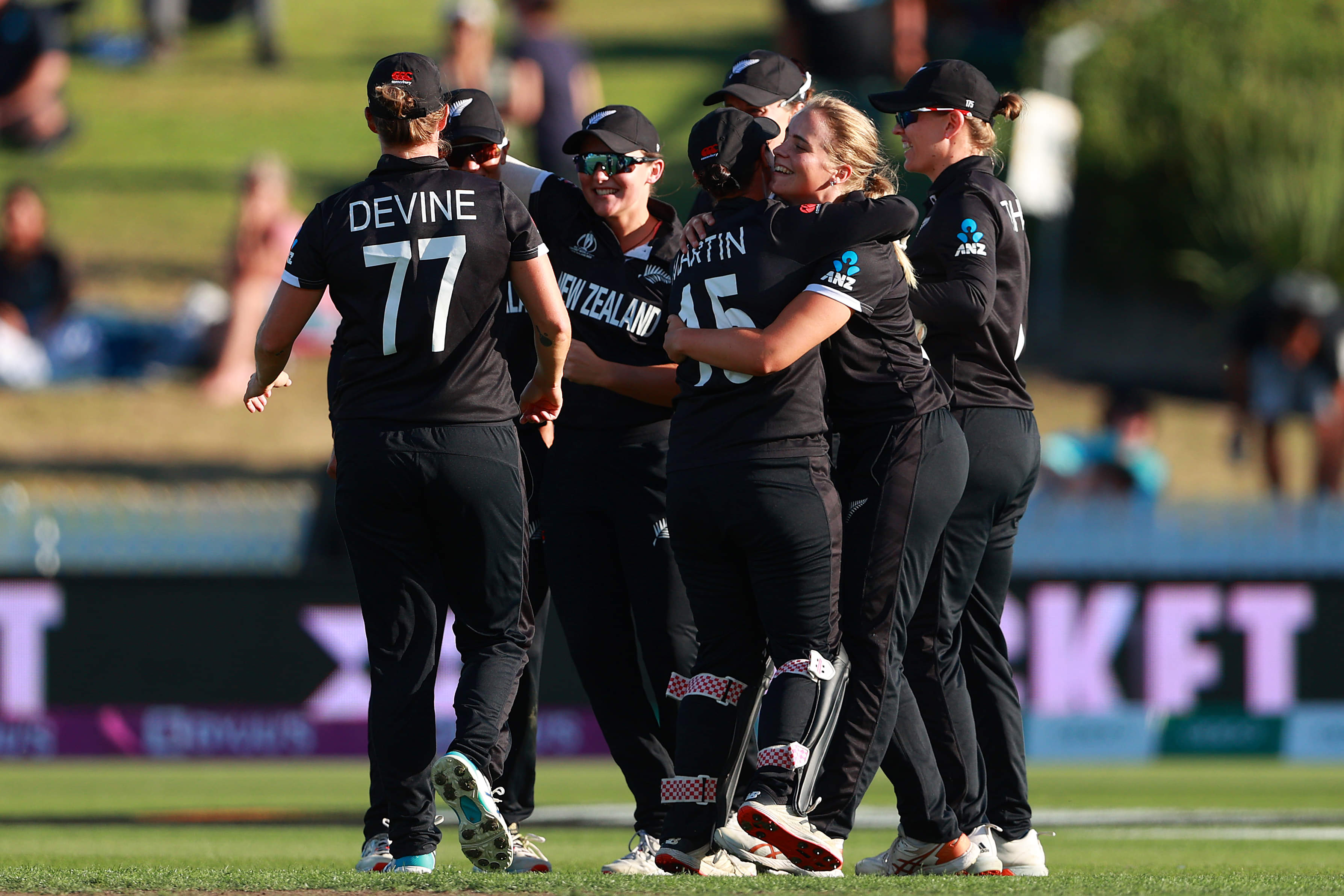 All-round New Zealand hammer India by 62 runs 