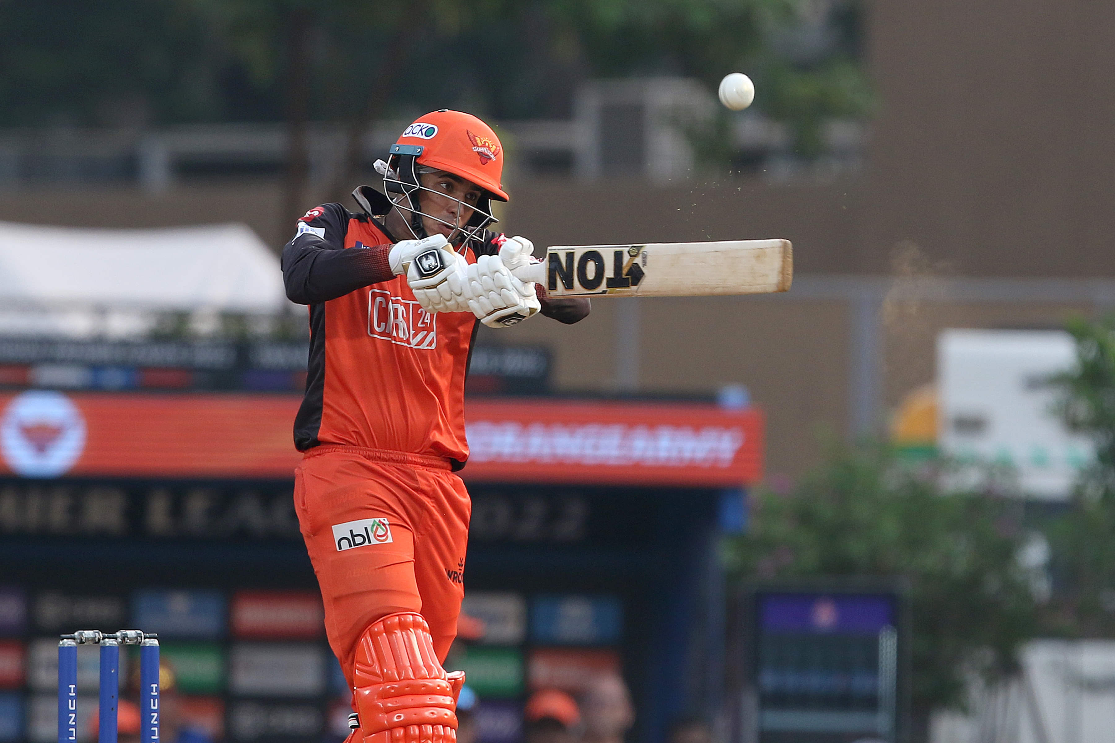 SRH thump woeful CSK by eight wickets