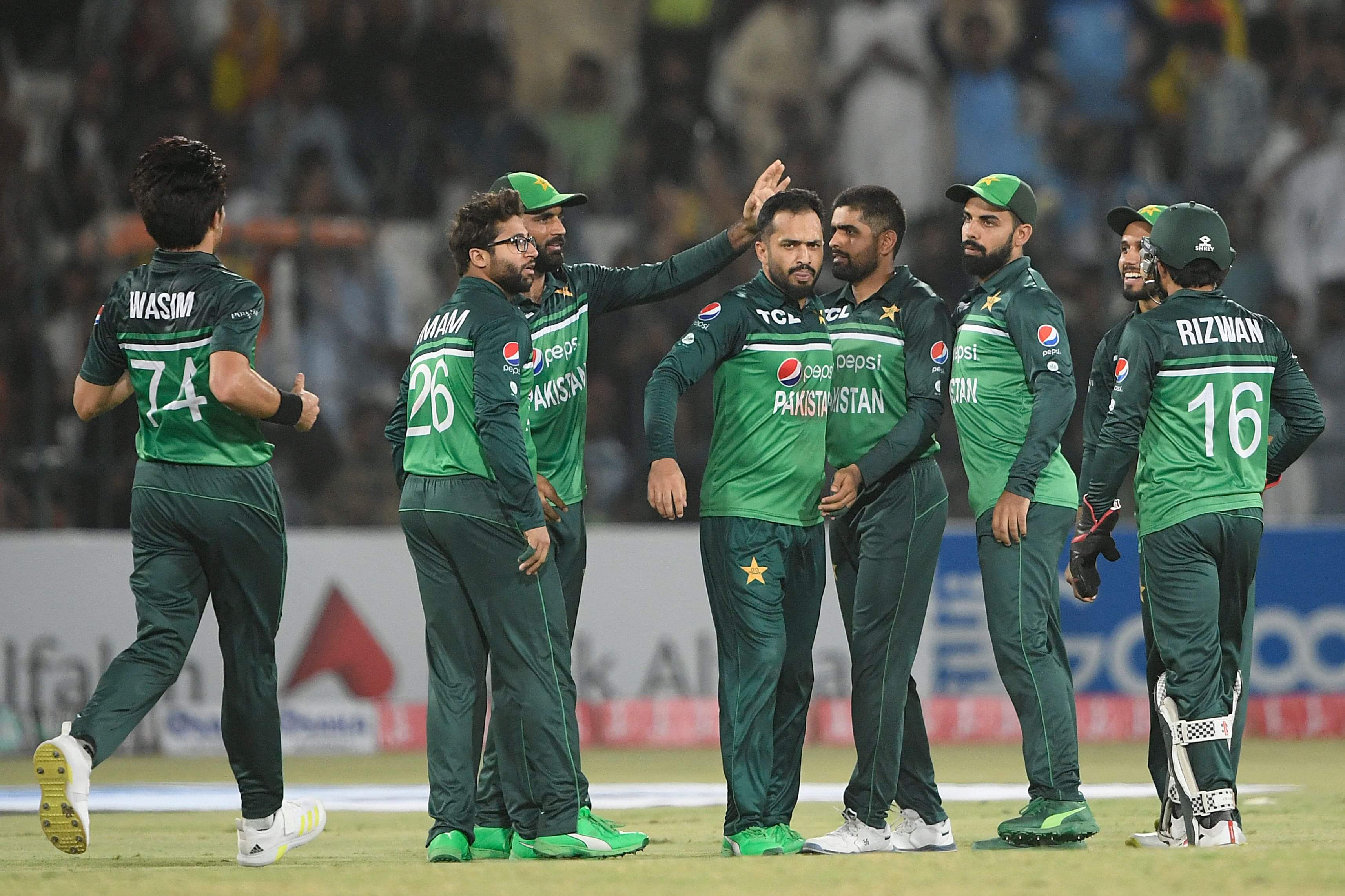 Red-hot Mohammad Nawaz bowls Pakistan to series win