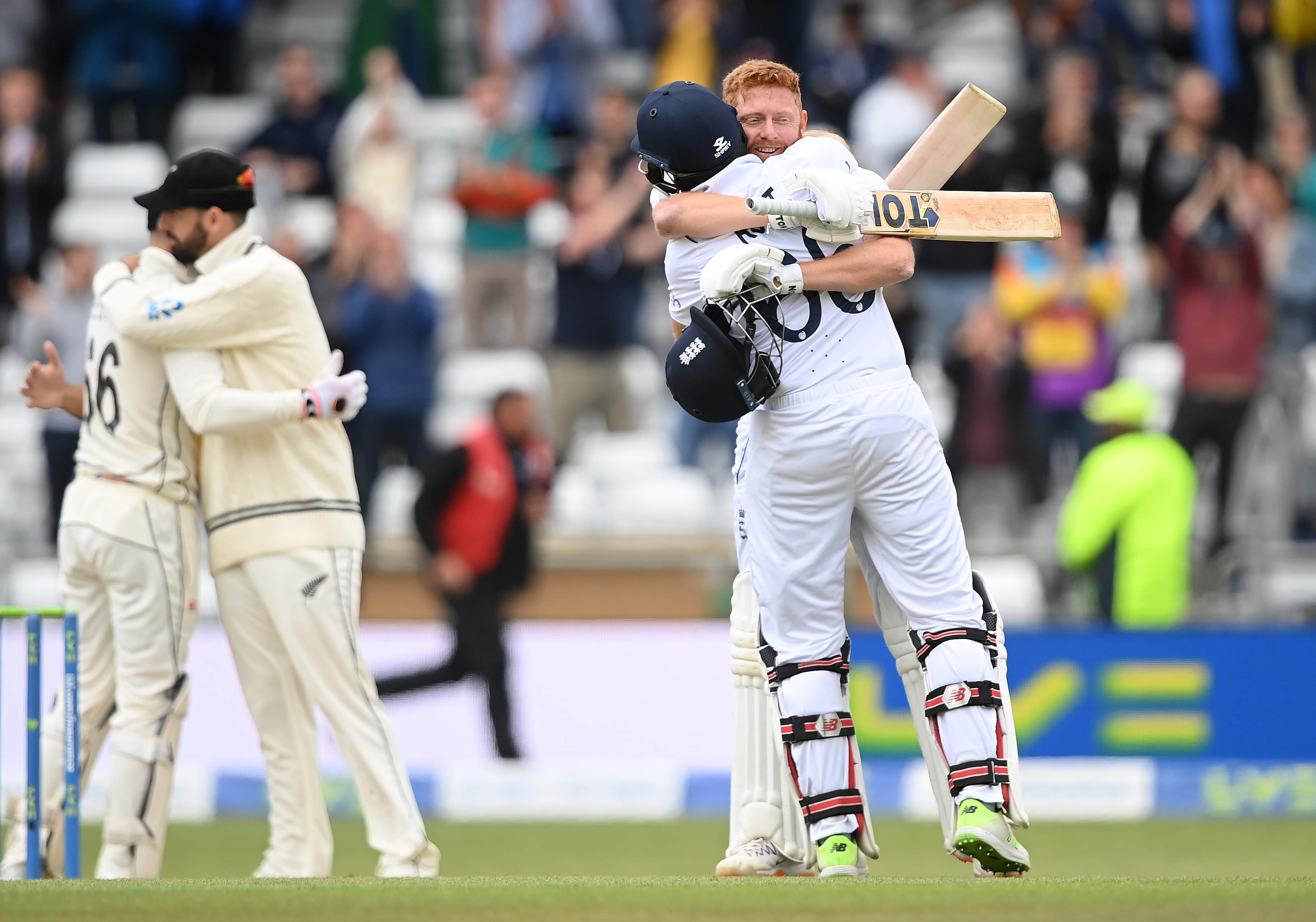 Root, Bairstow race England to finish line 