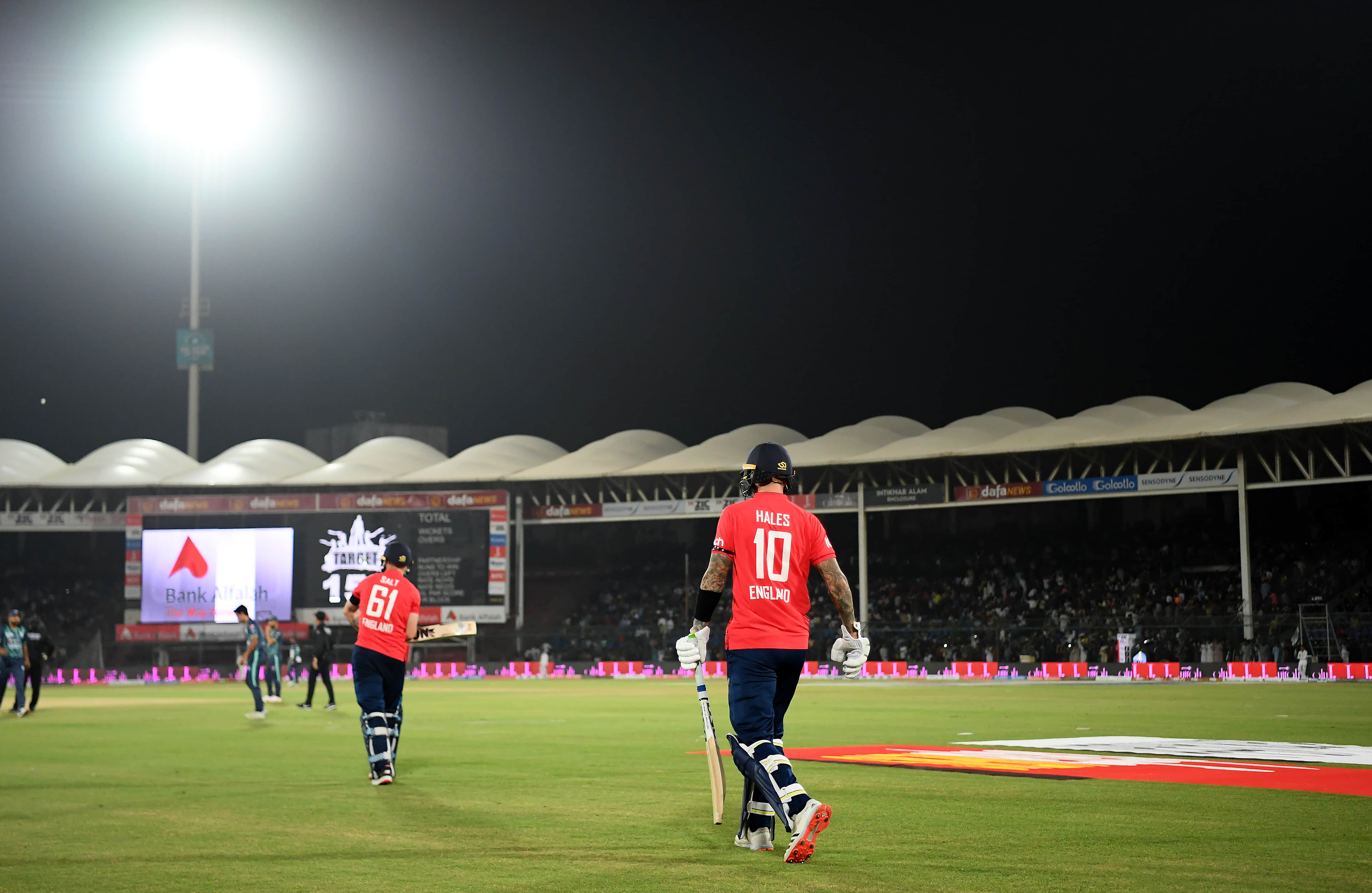 As it happened: Hales, Brook walk England over the line in Karachi