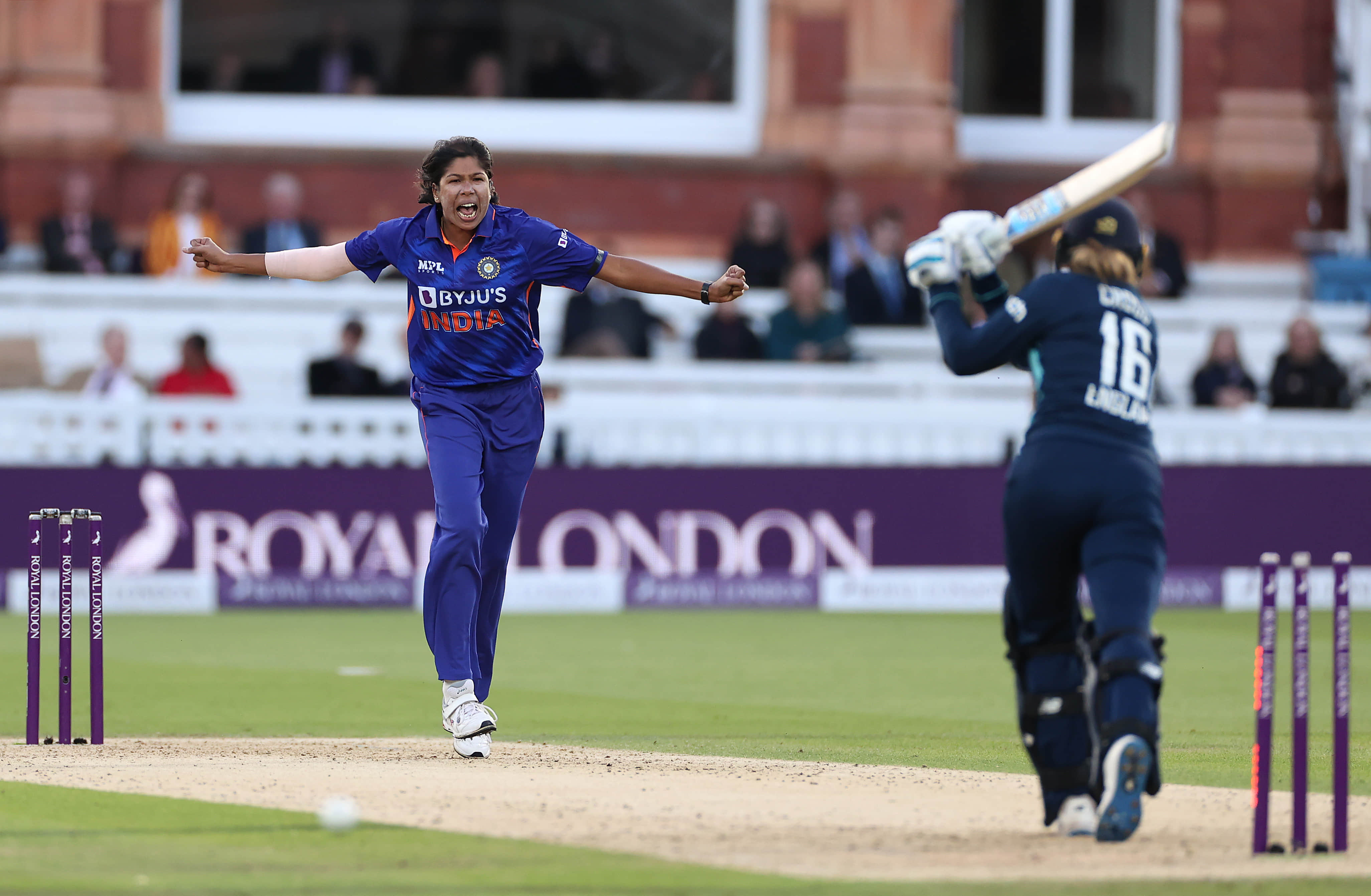 As it happened: India give Goswami a fitting farewell with a clean sweep 