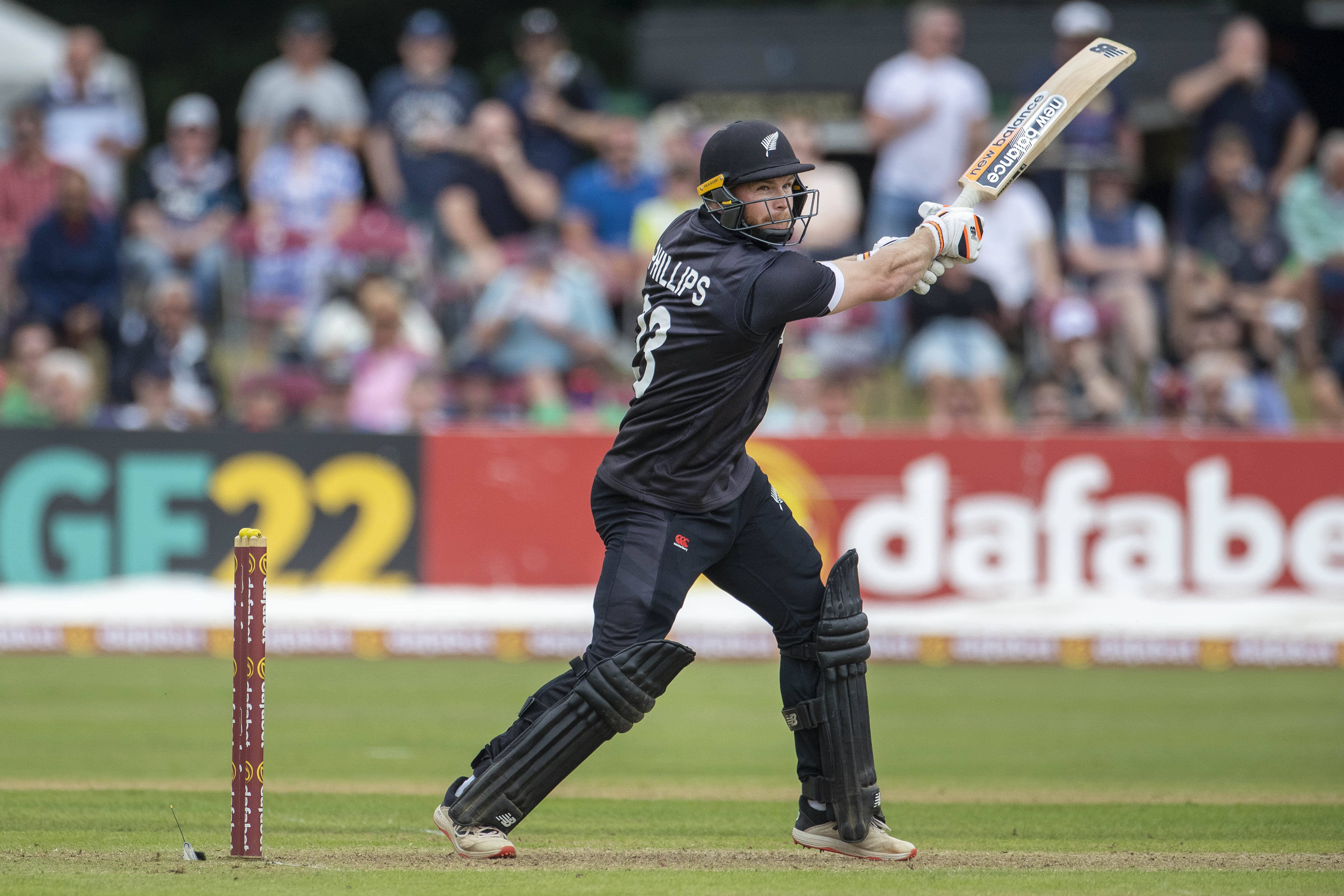 Phillips' swashbuckling fifty hands NZ the series: As it happened