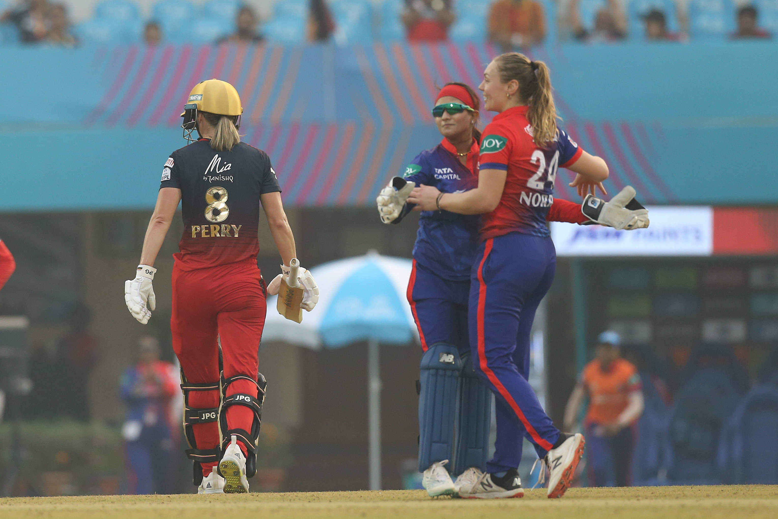 Batters, Norris get DC off to a winning start