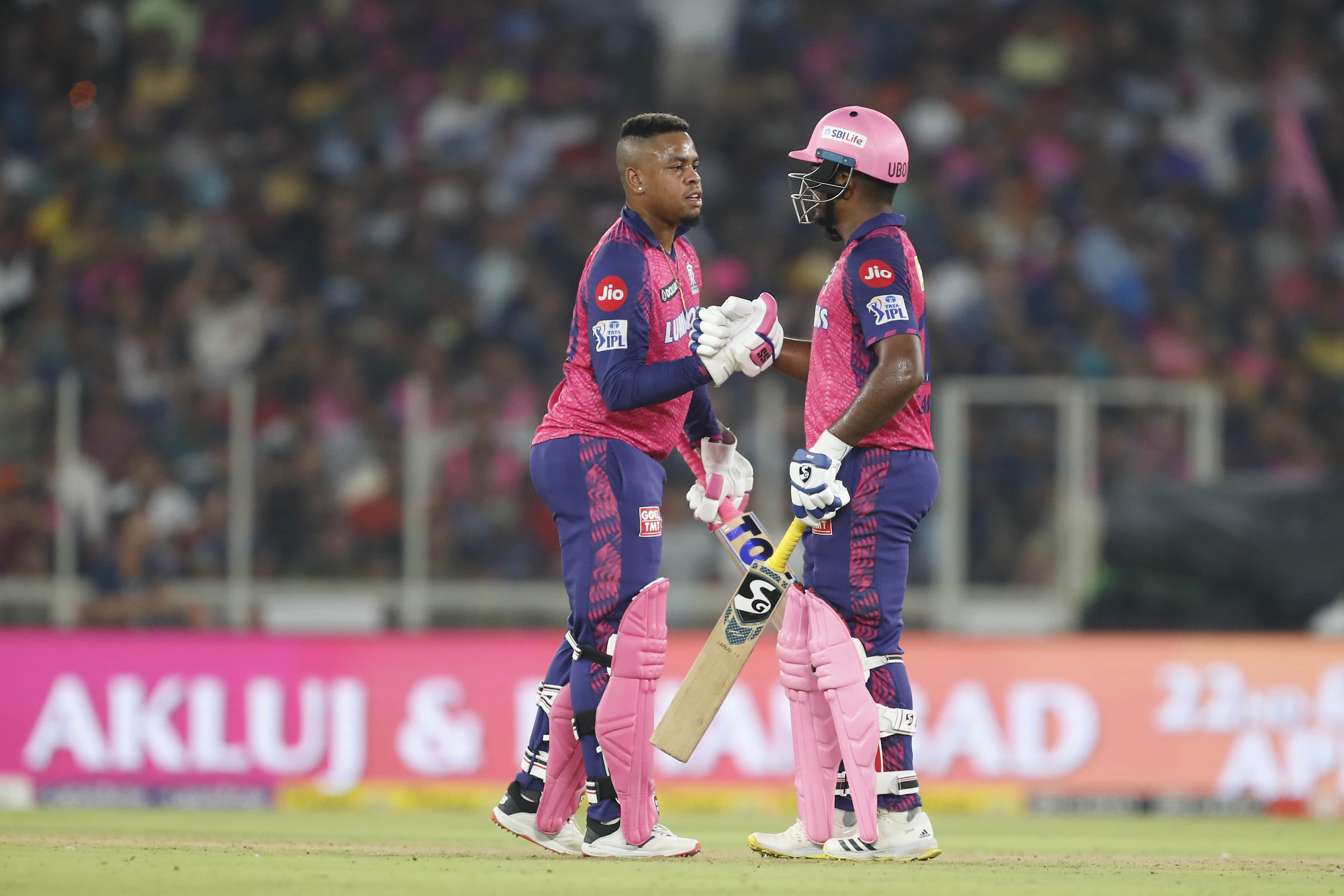 Hetmyer, Samson turn the game for RR to fetch 2 points