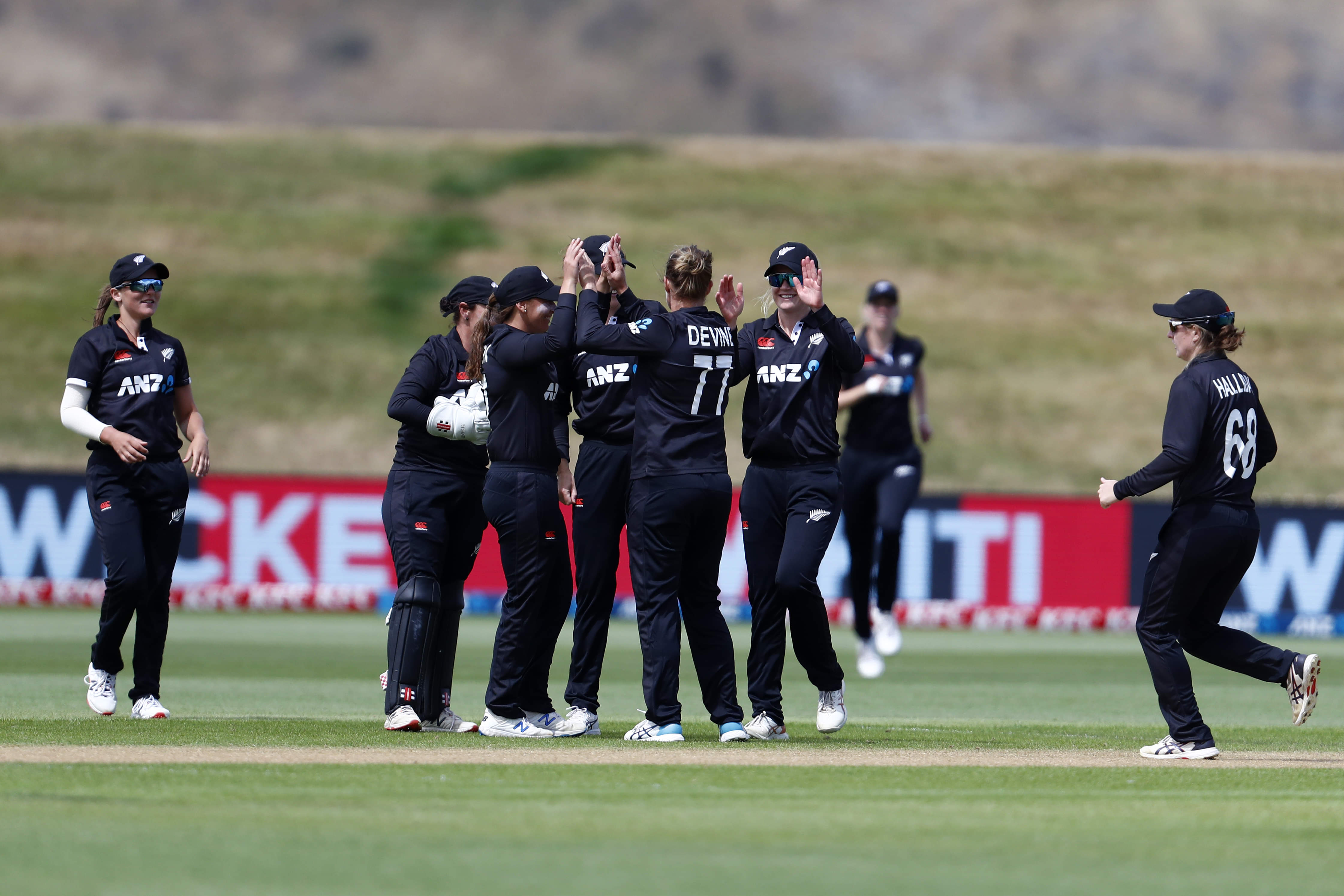 New Zealand crush India by 62 runs despite Mithali's half-century
