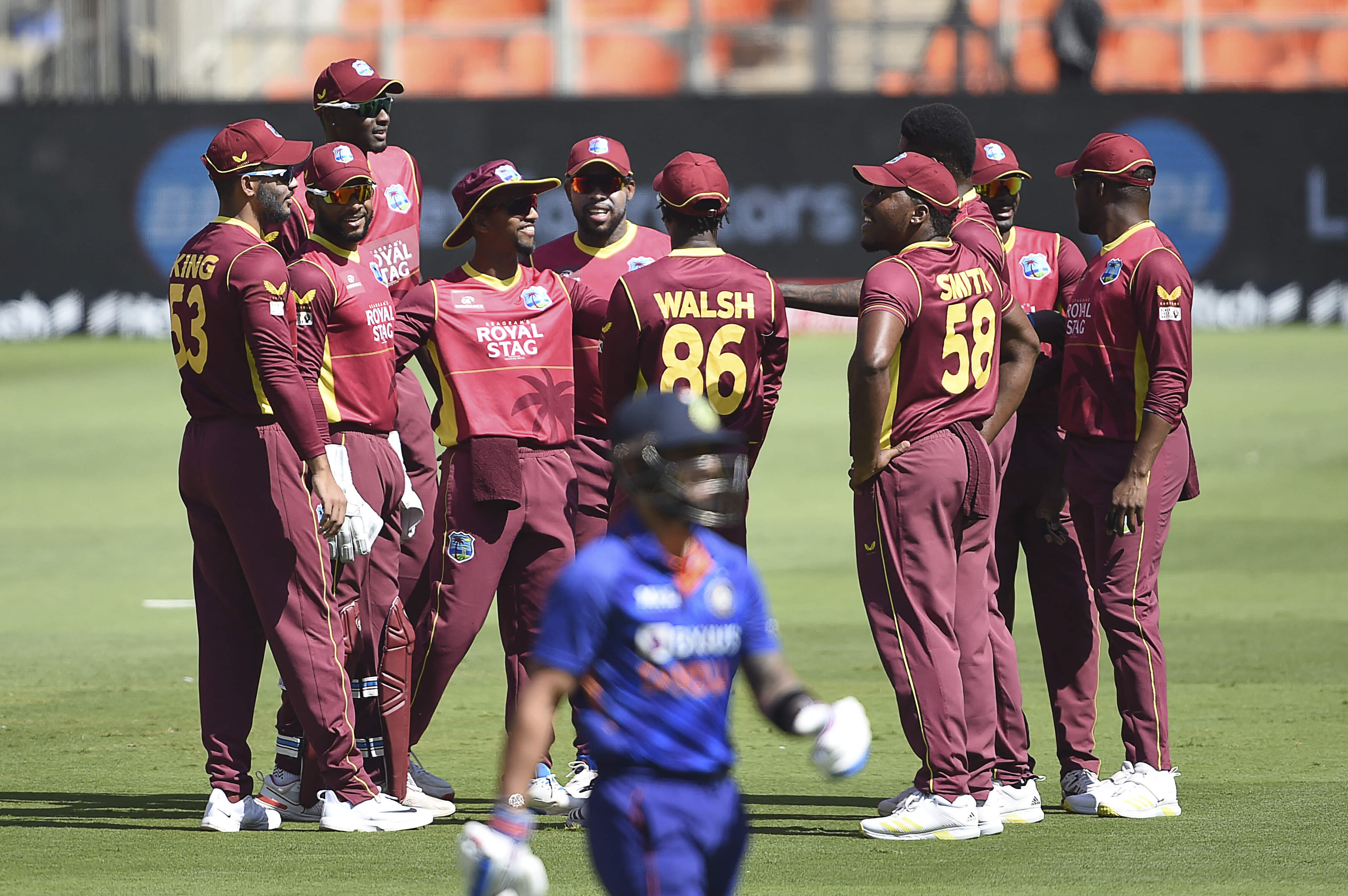 Virat Kohli not going through a lean phase, insists Vikram Rathour