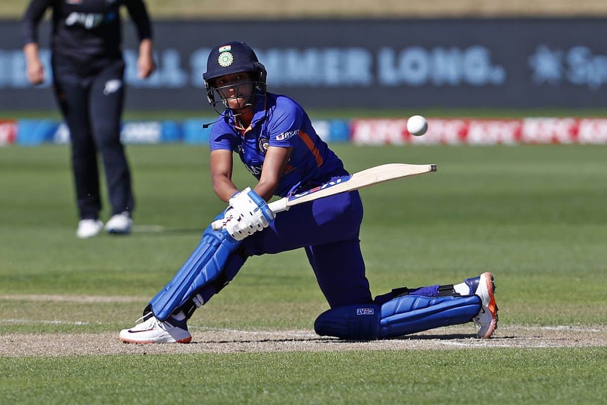 Harmanpreet gets much-needed runs as India avoid whitewash