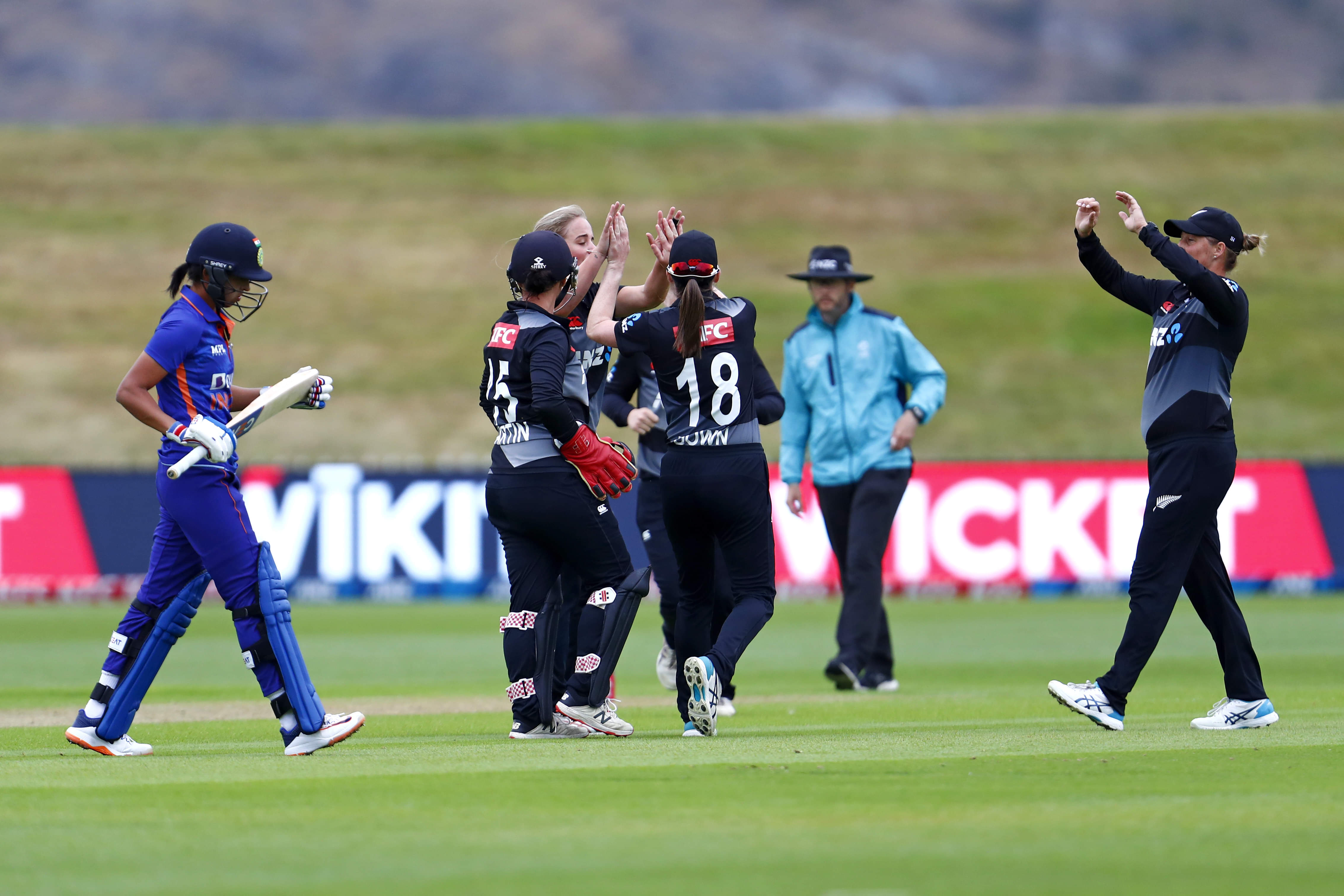 India aim to overcome middle-order demons against White Ferns