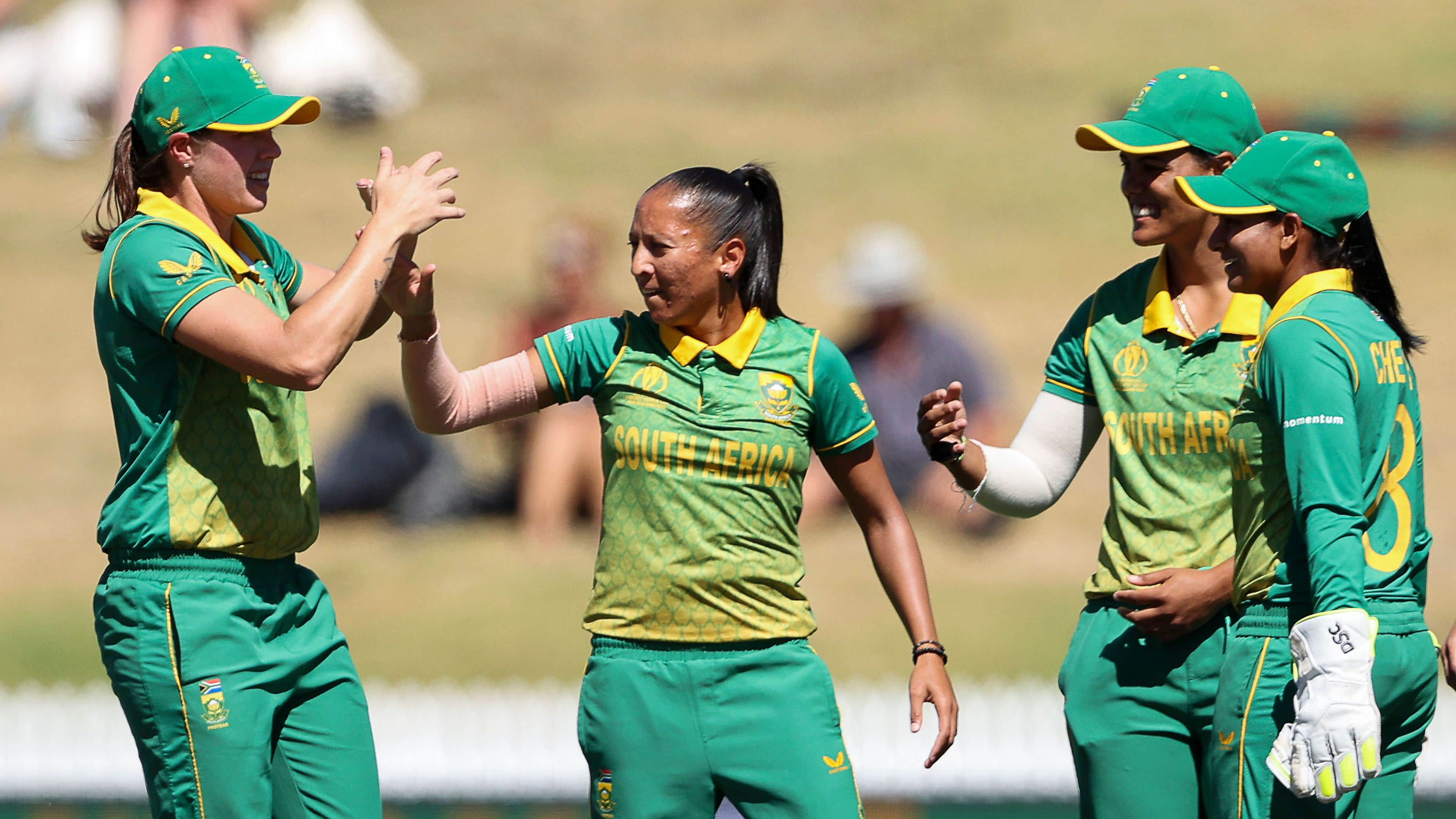 New Zealand on the ropes as South Africa eye World Cup semis