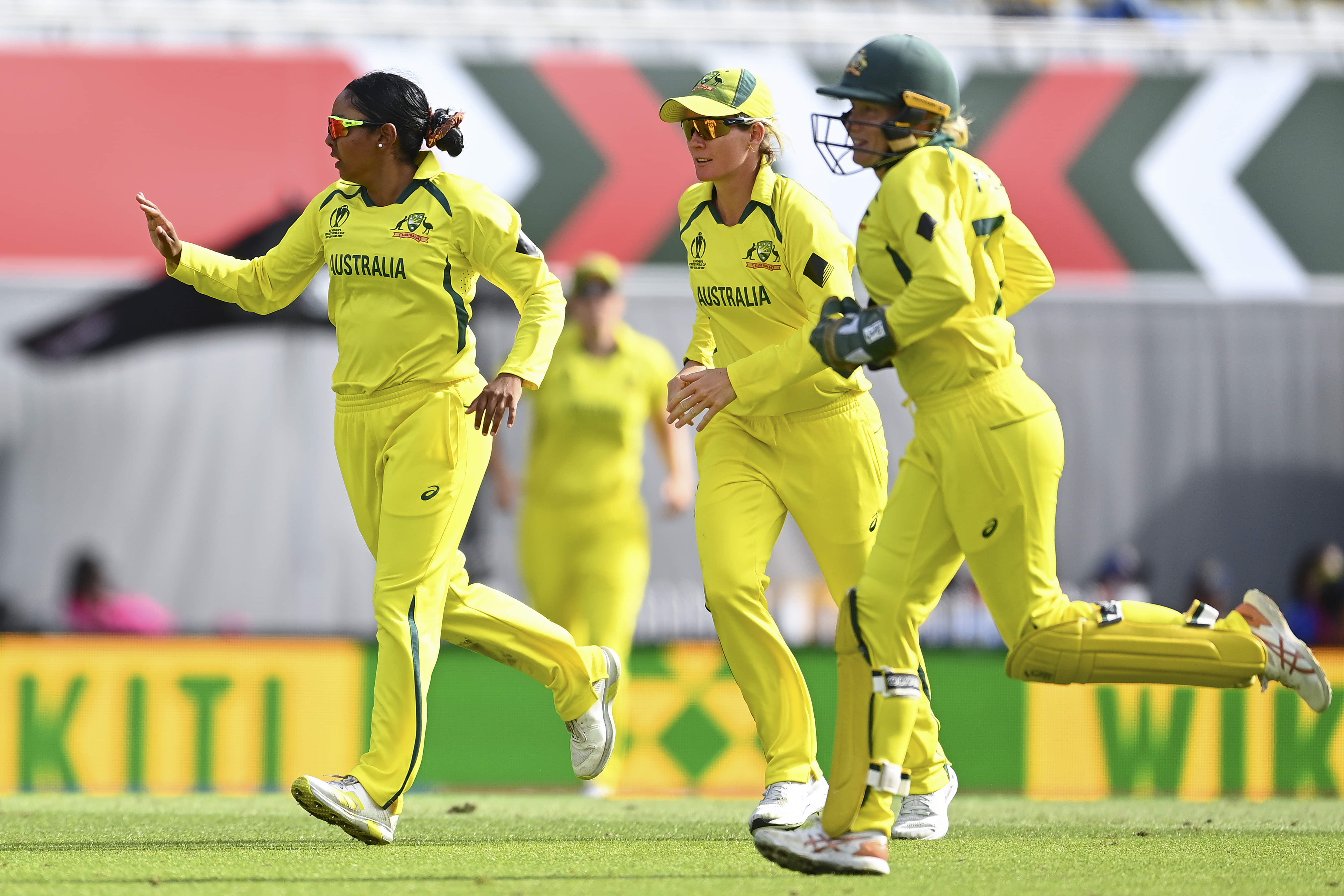 Australia chase highest WC target, Green’s stunner, Mandana’s act of righteousness & more