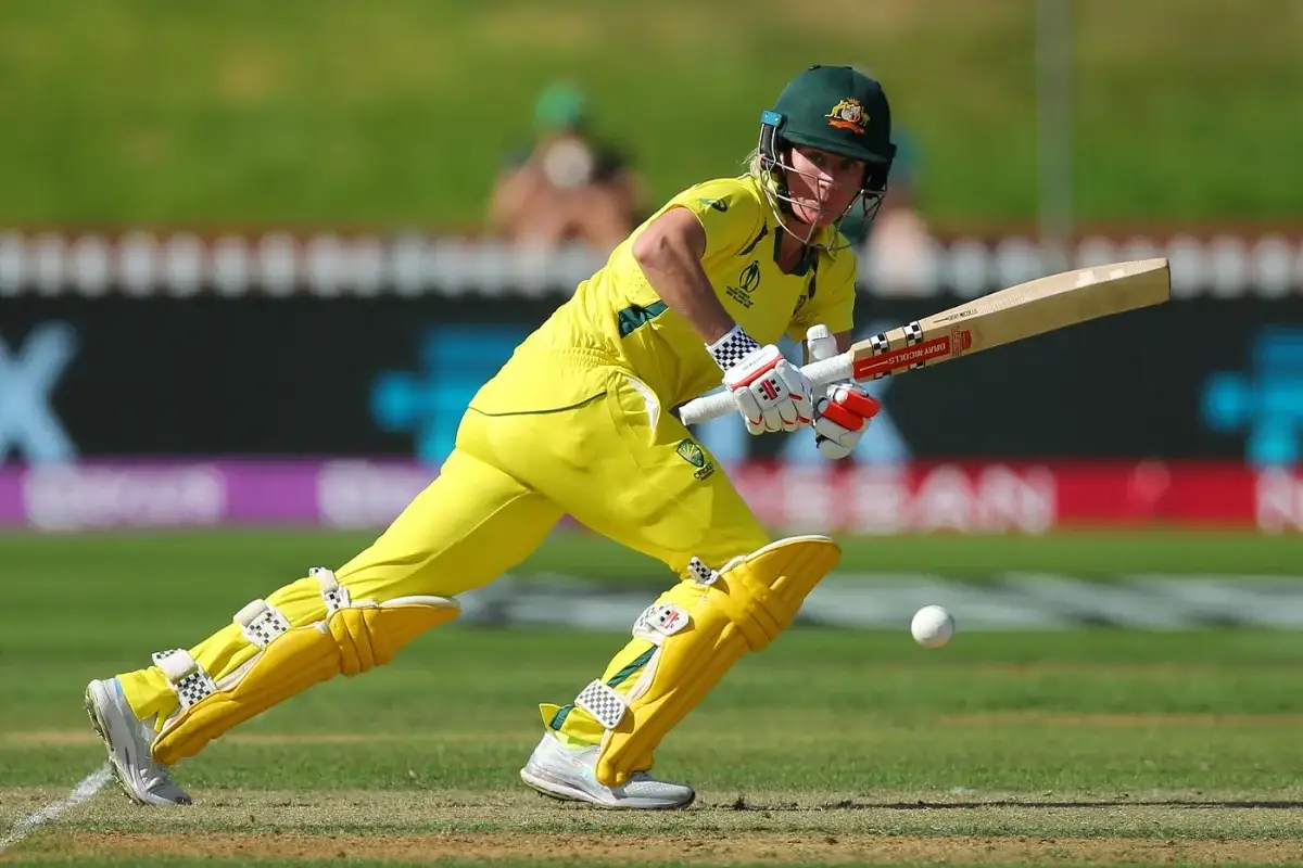 Australia breeze past gritty Bangladesh in World Cup