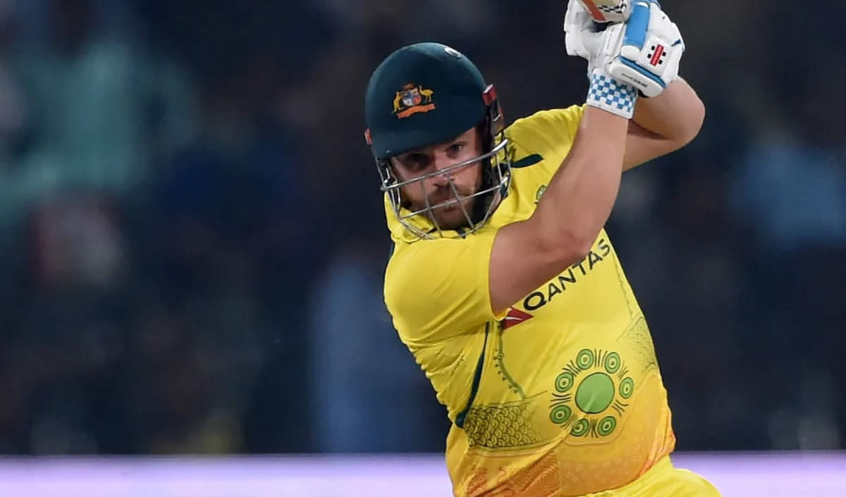 Finch heaps heavy praise on Ellis, Inglis