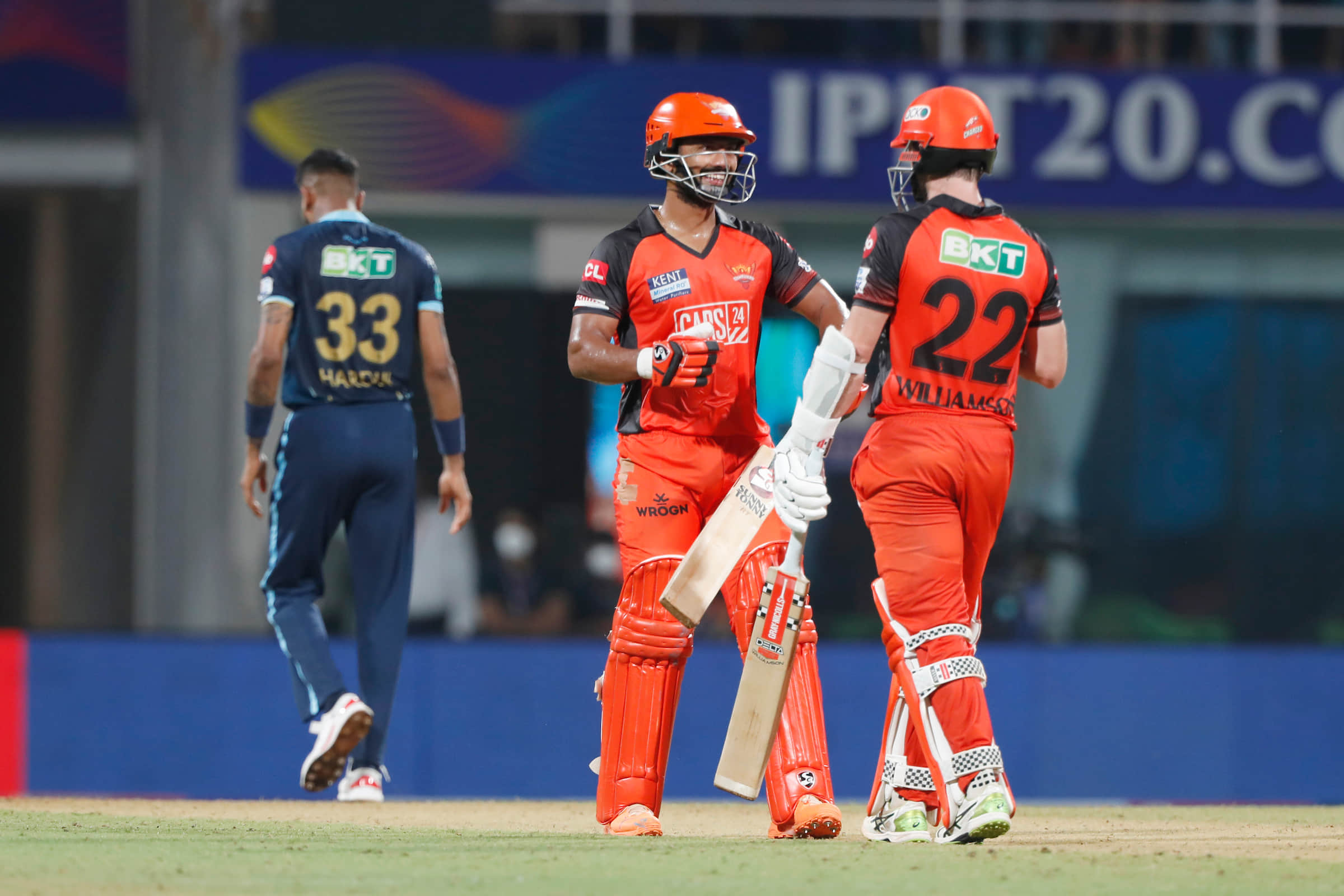 Resurgent Sunrisers Hyderabad meet the hurt Kolkata Knight Riders