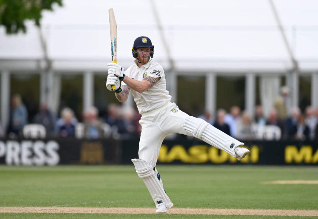 Stokes smashes record 17 sixes on County Championship return