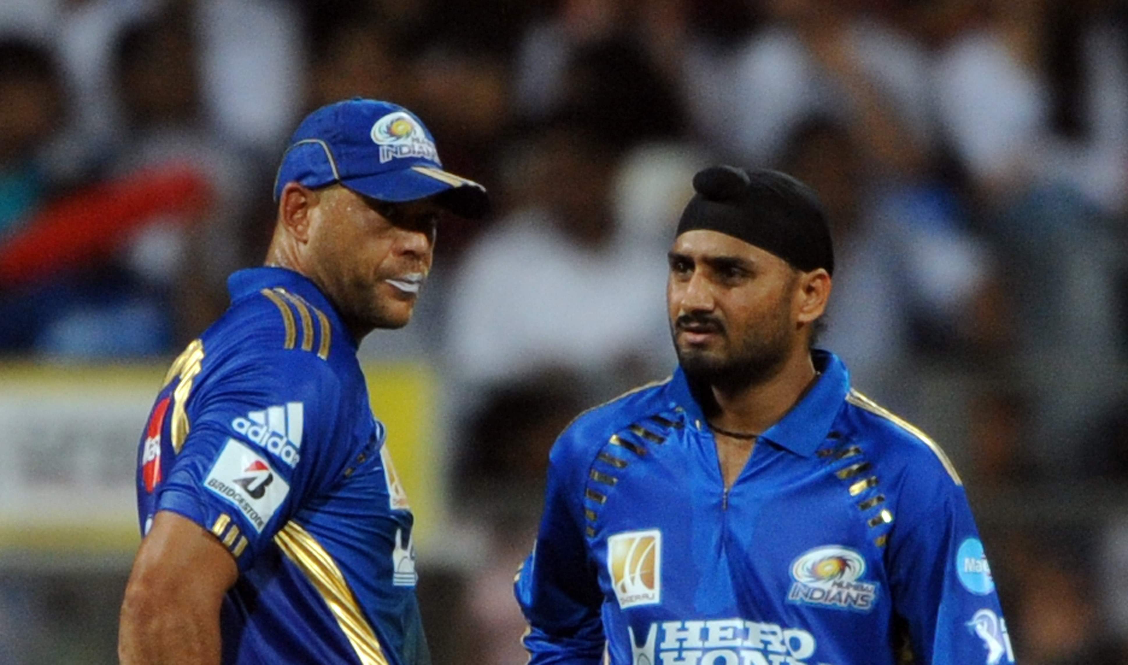 Andrew Symonds' sudden death triggers outpouring of emotional tributes