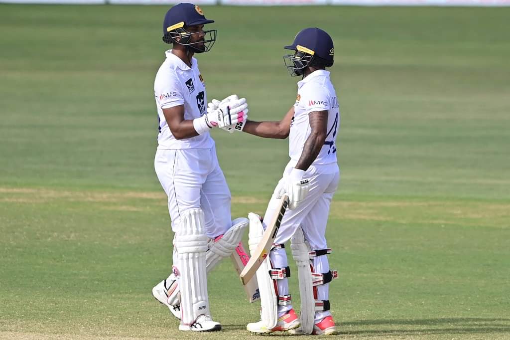 Chandimal, Dickwella cling on as Sri Lanka draw Bangladesh Test