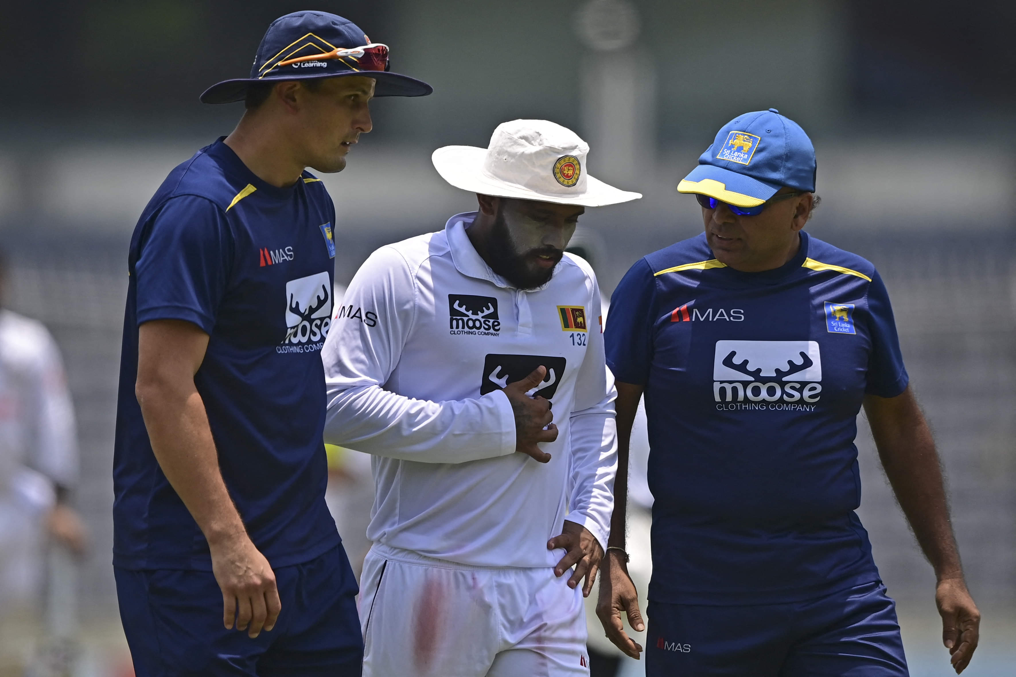 Kusal Mendis cleared to continue playing after suffering chest pain