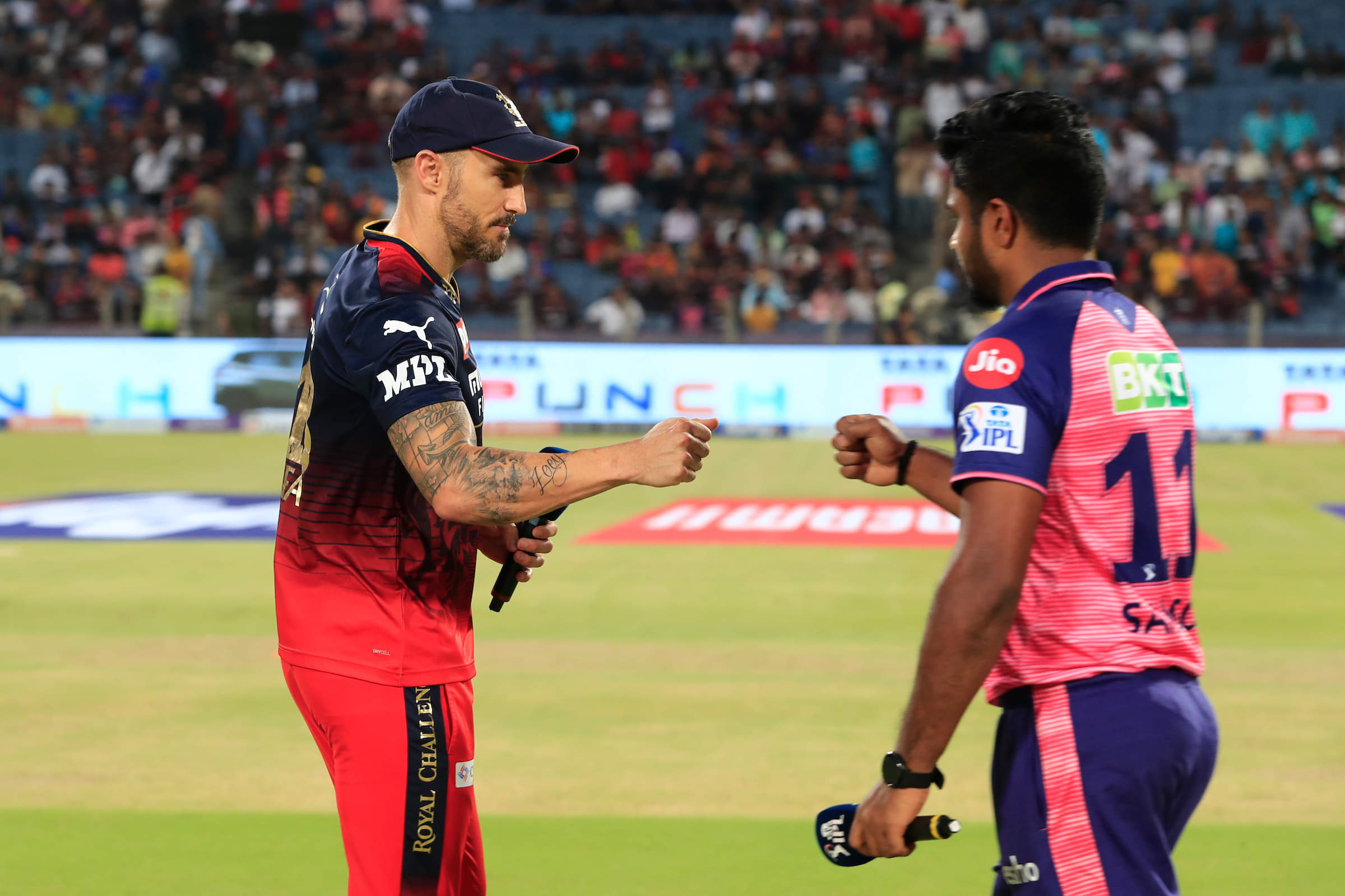 Battle of Royals aiming to make most of their best season