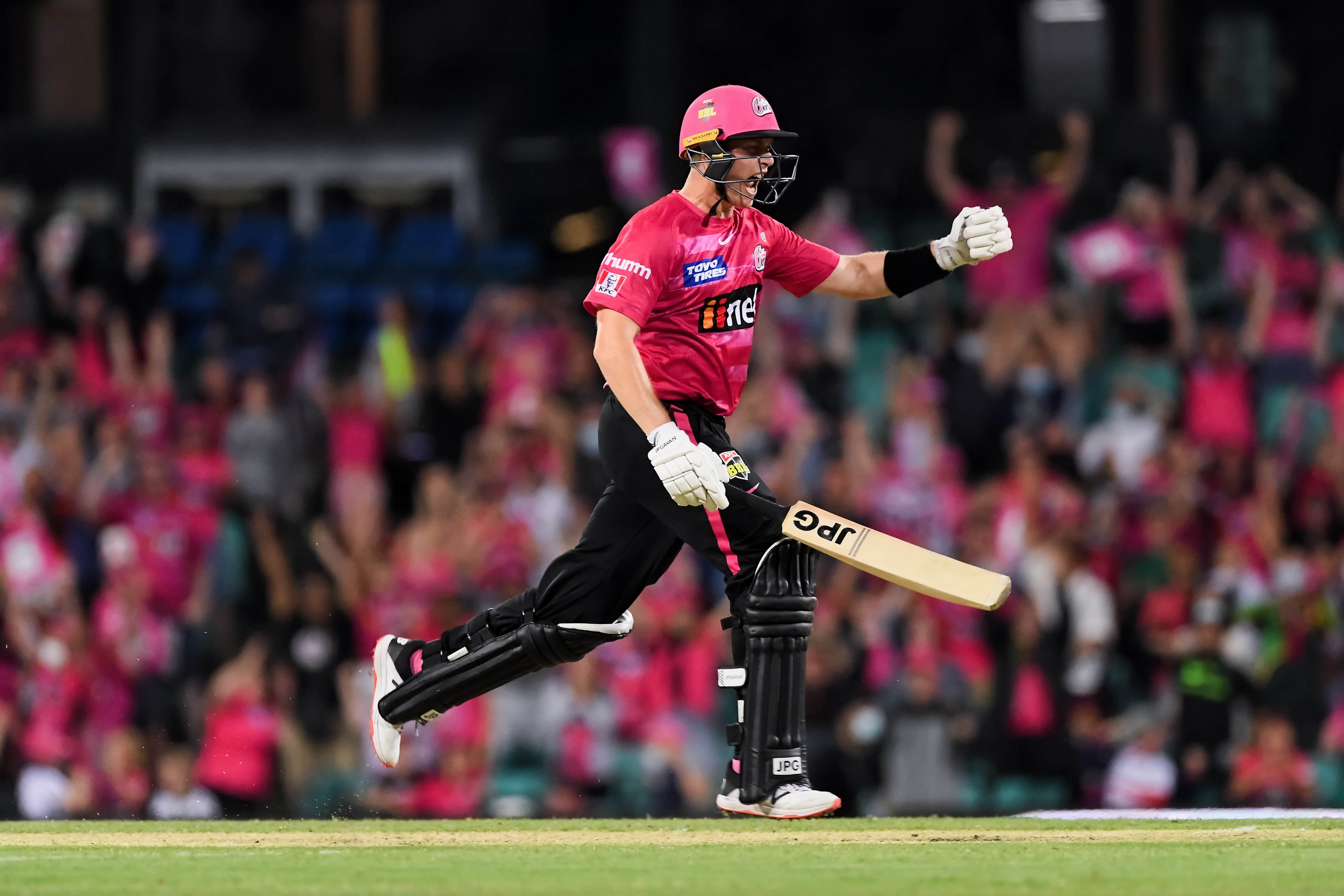 Derbyshire sign Hayden Kerr as replacement for injured Suranga Lakmal