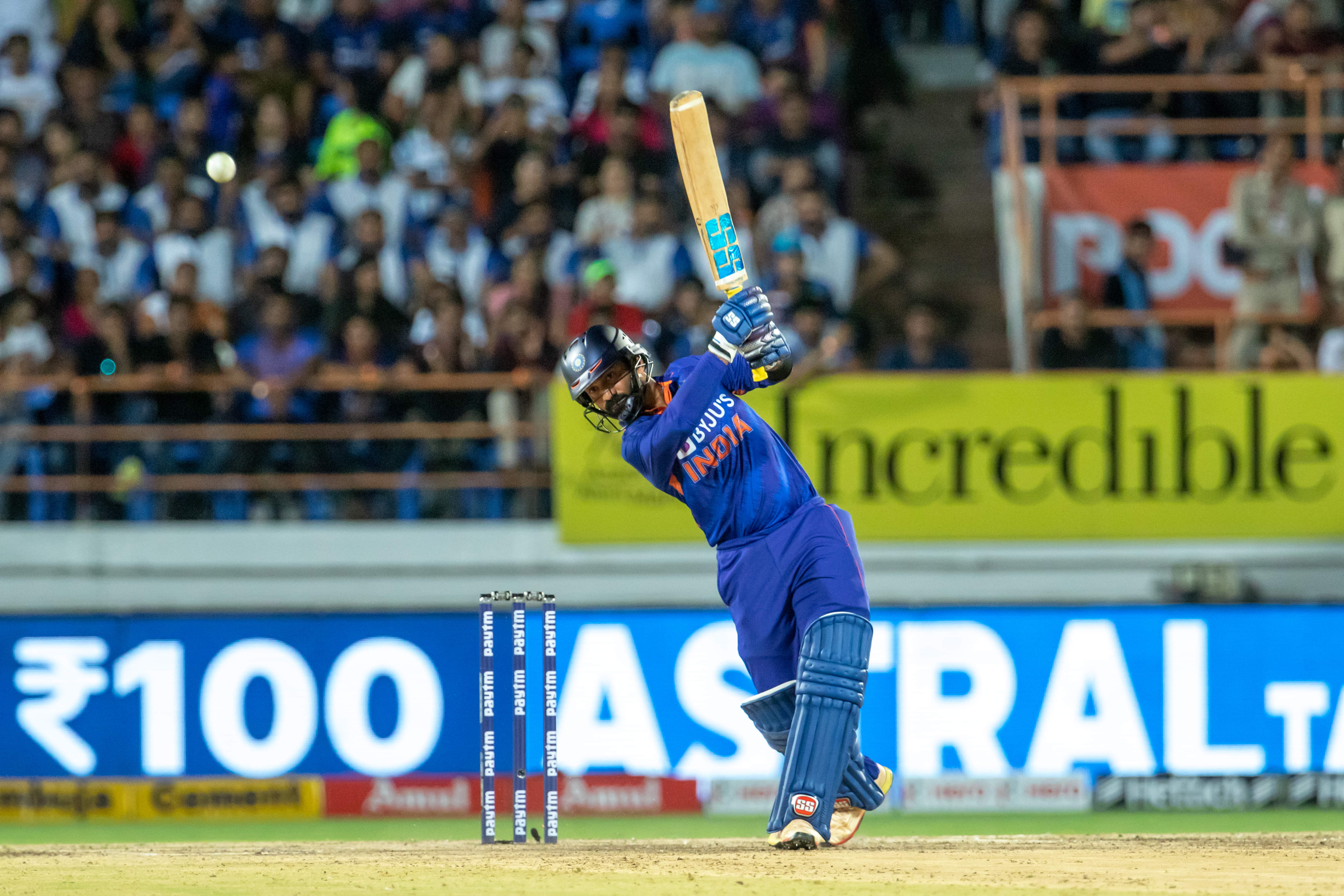 Feeling very secure in this set-up, credit to Dravid for keeping dressing room calm: Karthik