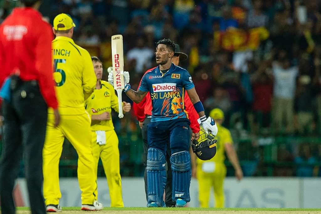 Dew made it easy to bat in second innings: Shanaka