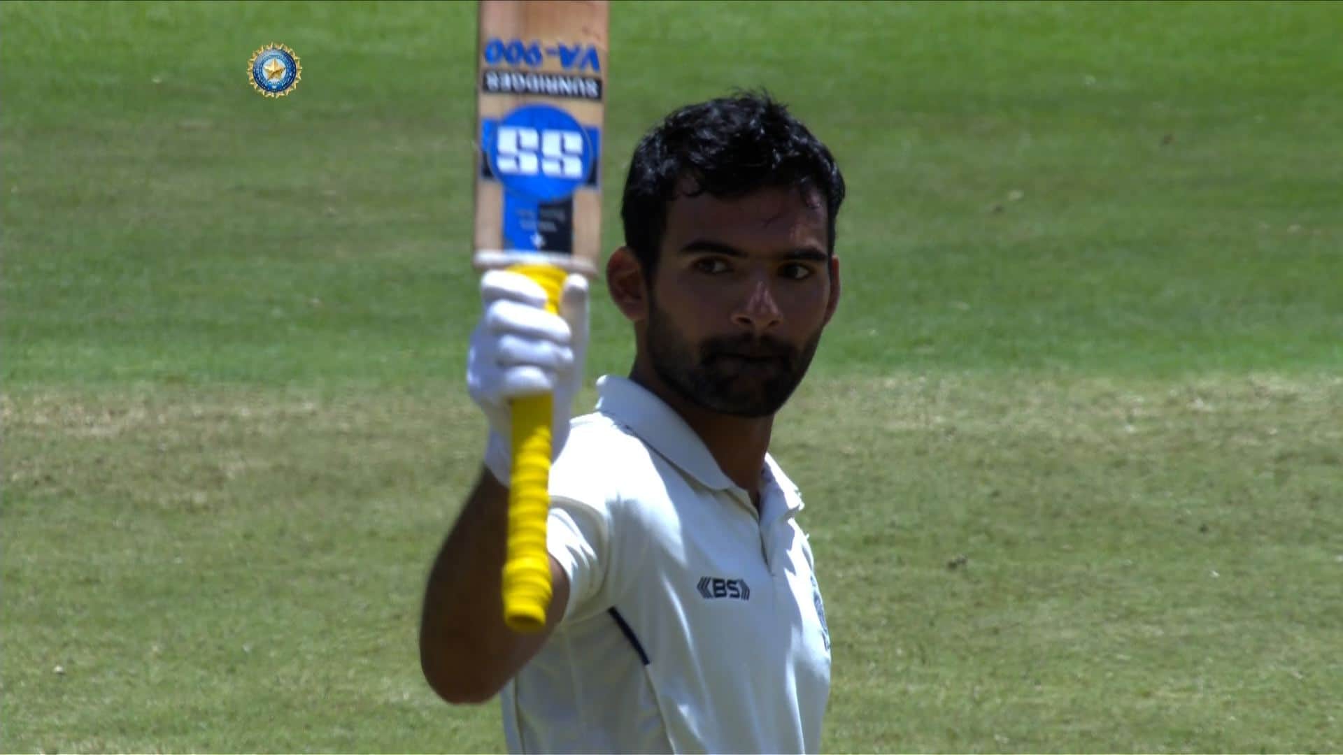 Yash, Shubham tons deflate Mumbai, MP close in on maiden Ranji title