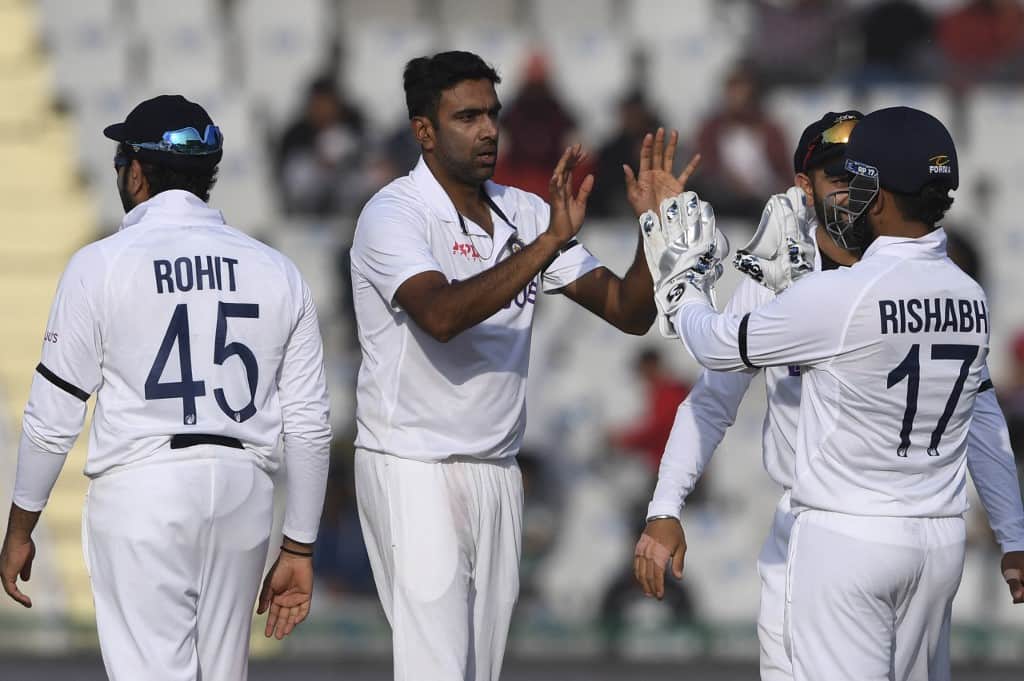 Ashwin returns to snap two wickets, Gill hits 62 on final day of warm-up
