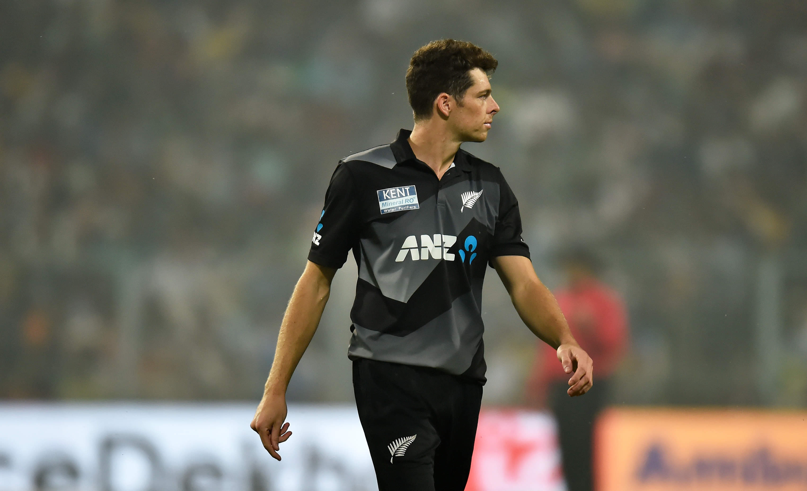 Mitchell Santner tests positive for Covid-19 ahead of Ireland tour
