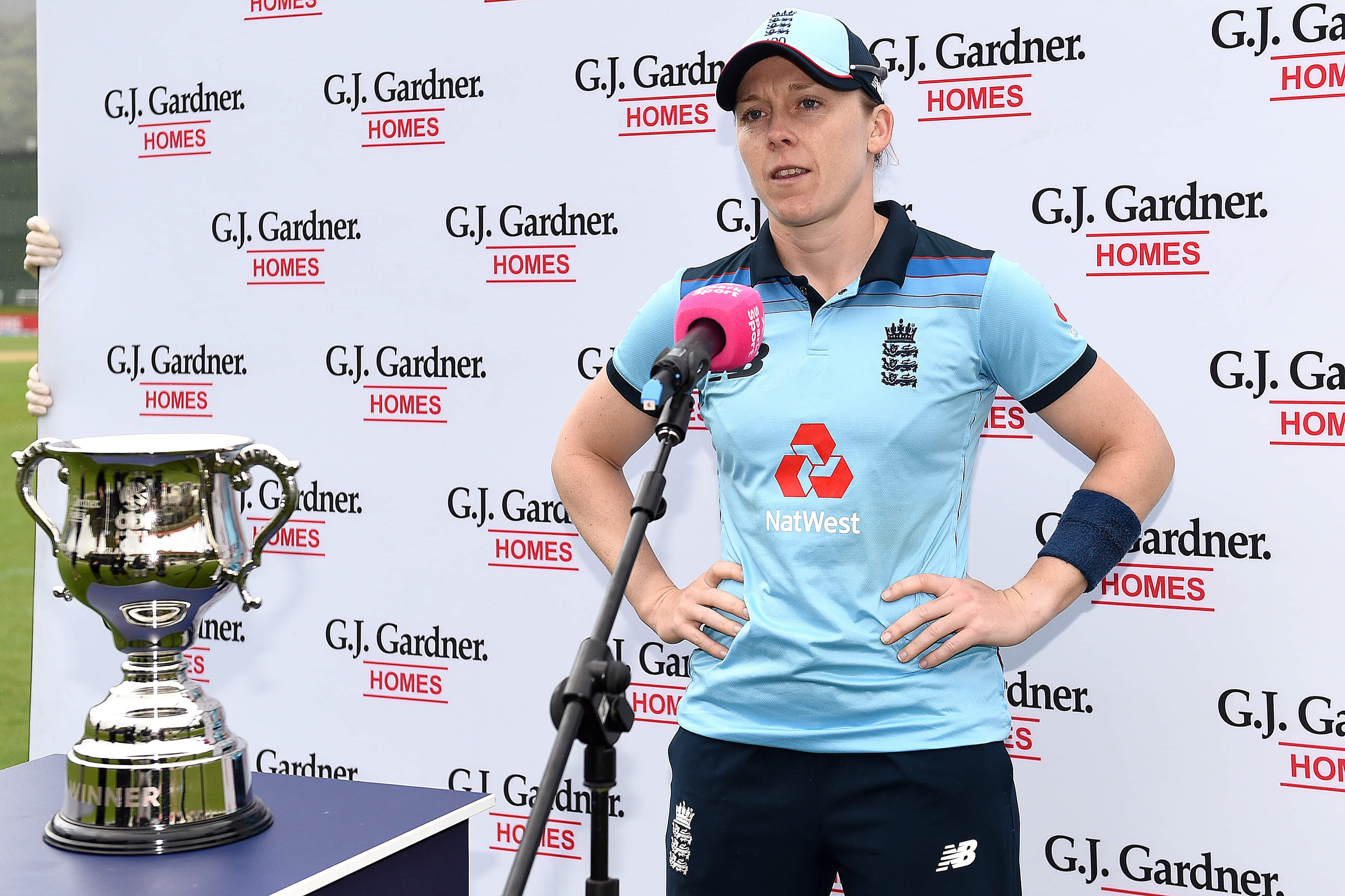 Heather Knight ruled out England's CWG opener against Sri Lanka