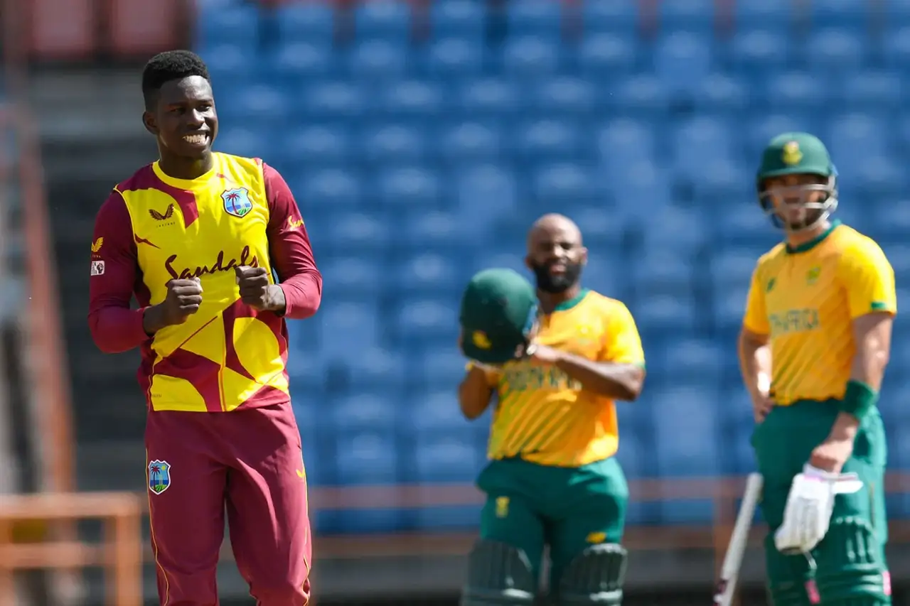 West Indies call-up spinner Sinclair for New Zealand ODIs