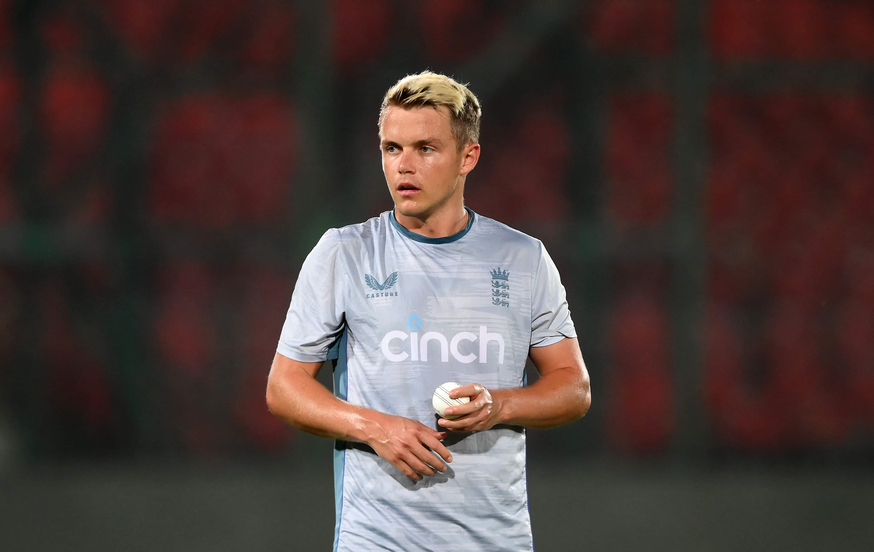 Want to play all formats for England if I can: Curran