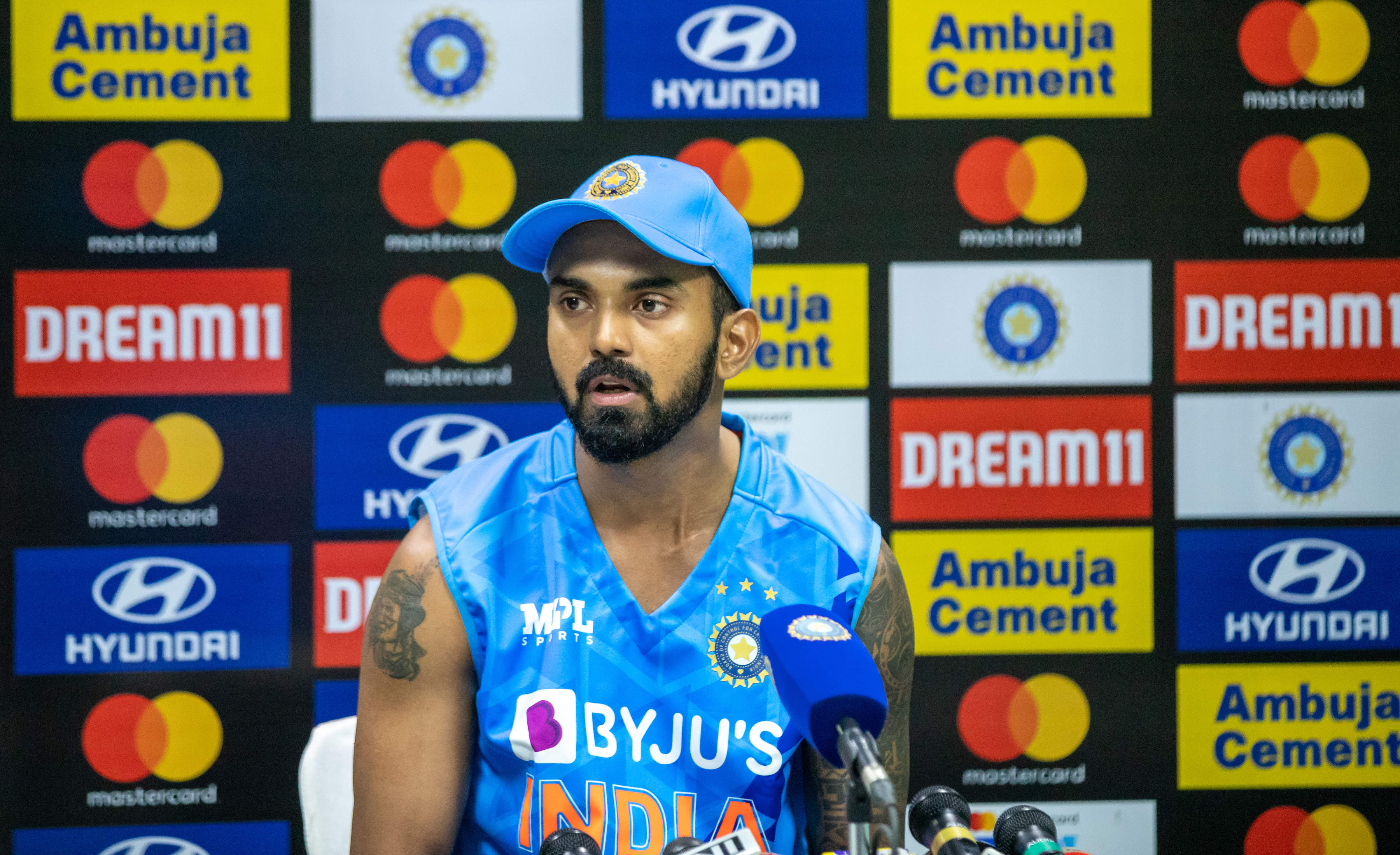 Was difficult for bowlers to grip the ball due to dew and humidity : Rahul